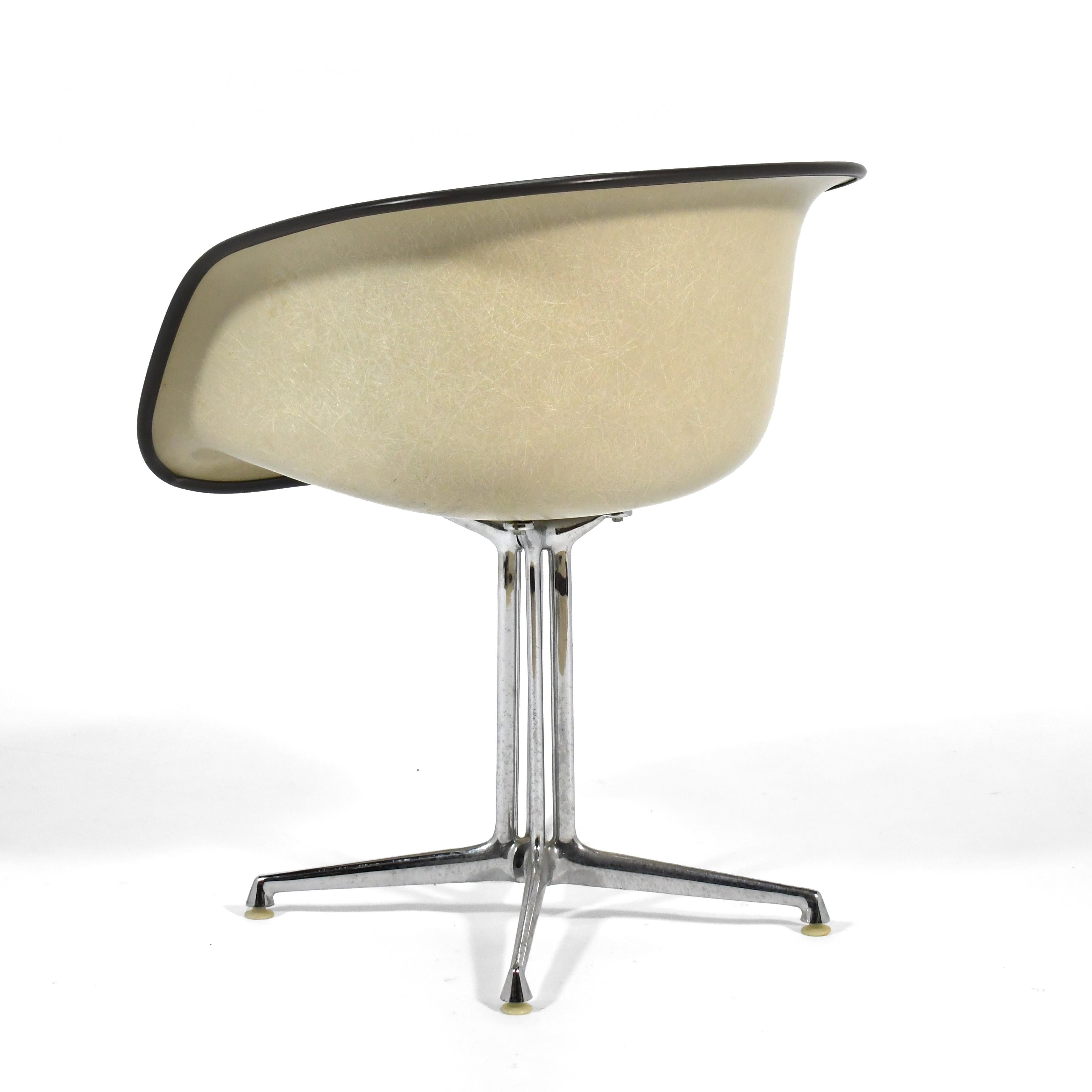Eames La Fonda Chairs by Herman Miller In Good Condition In Highland, IN