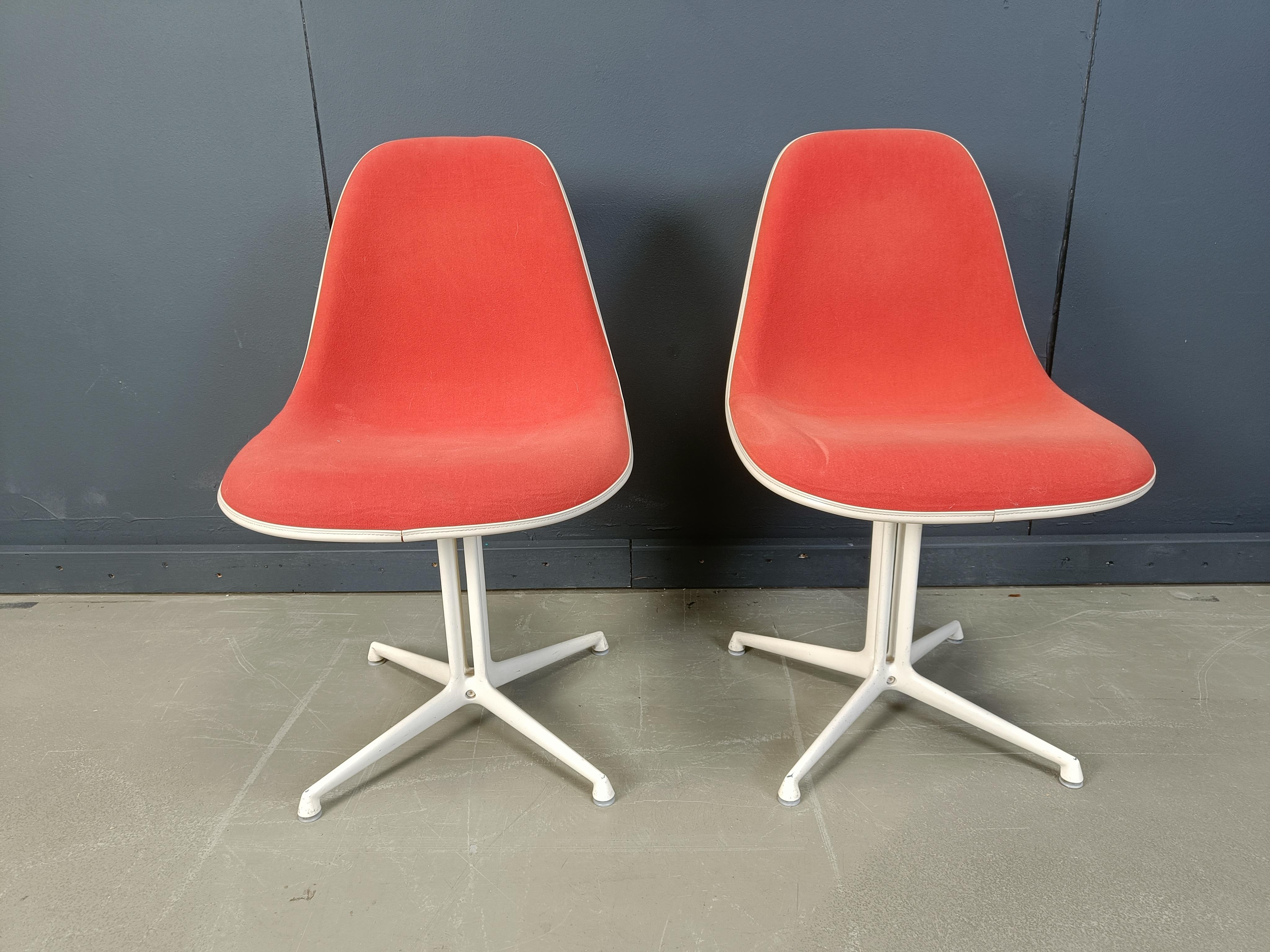 Sedie Eames La Fonda di Vitra, set di 2 anni '90 in vendita 3