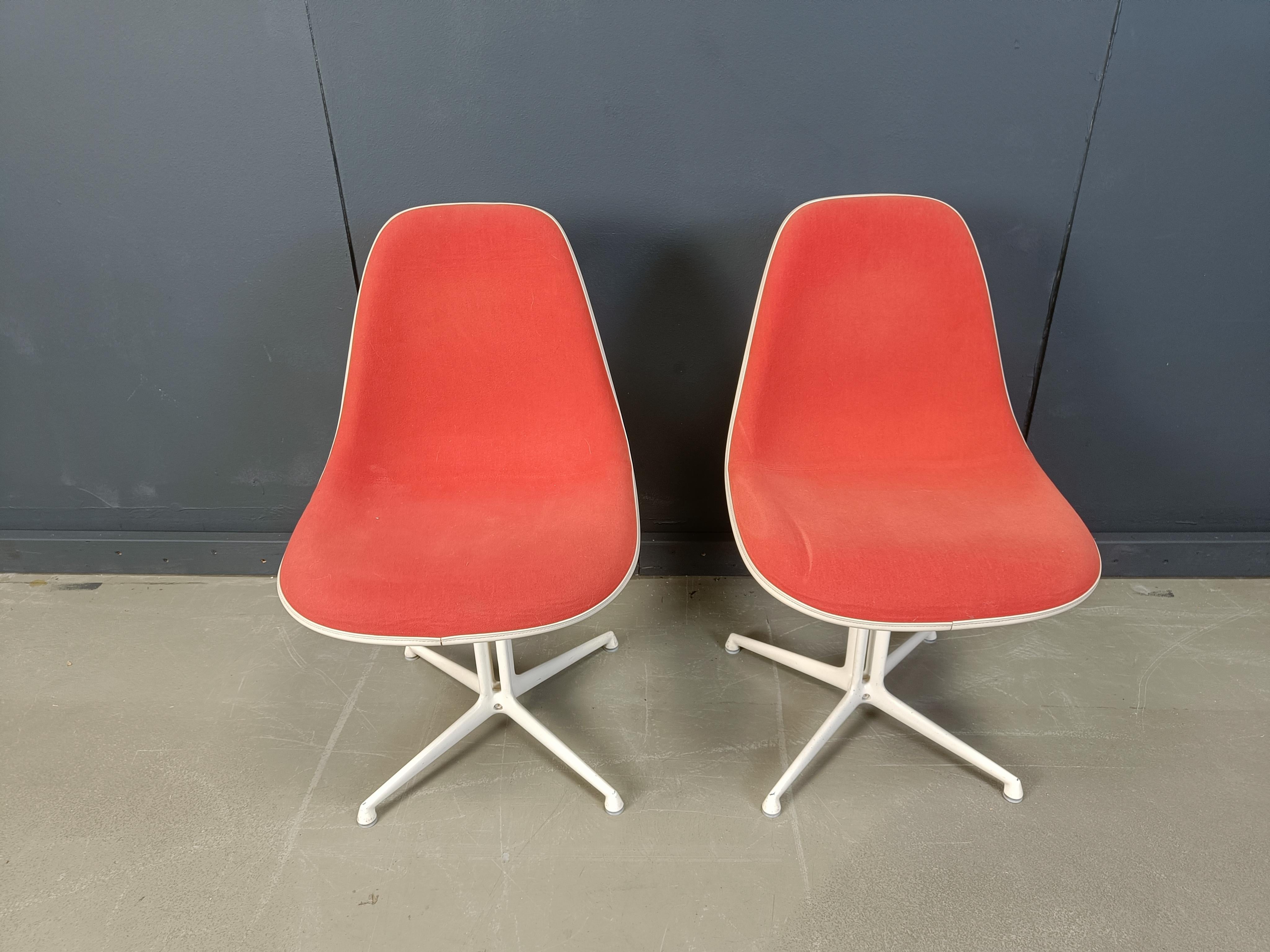 Sedie Eames La Fonda di Vitra, set di 2 anni '90 in vendita 4