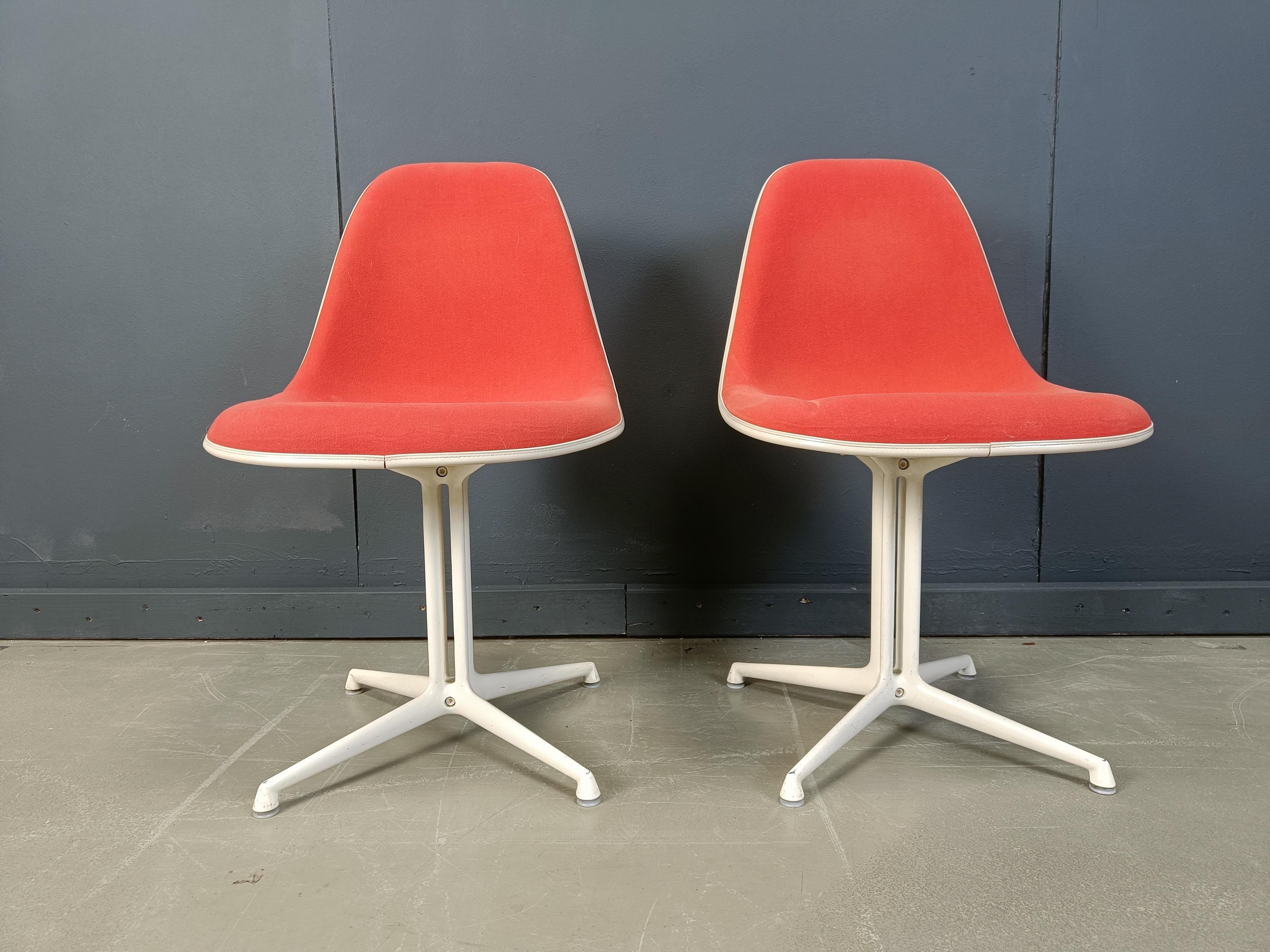 Sedie Eames La Fonda di Vitra, set di 2 anni '90 in vendita 2