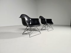 Eames LAR Cats Cradle Base Fiberglass Lounge Chair, 1960s