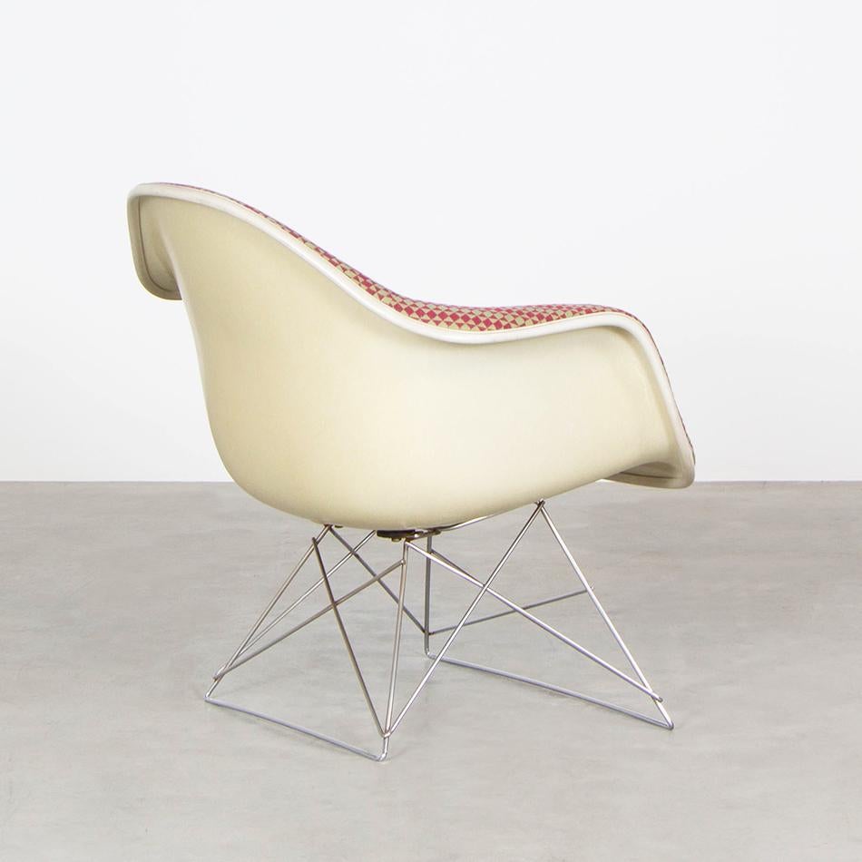 alexander girard eames chair