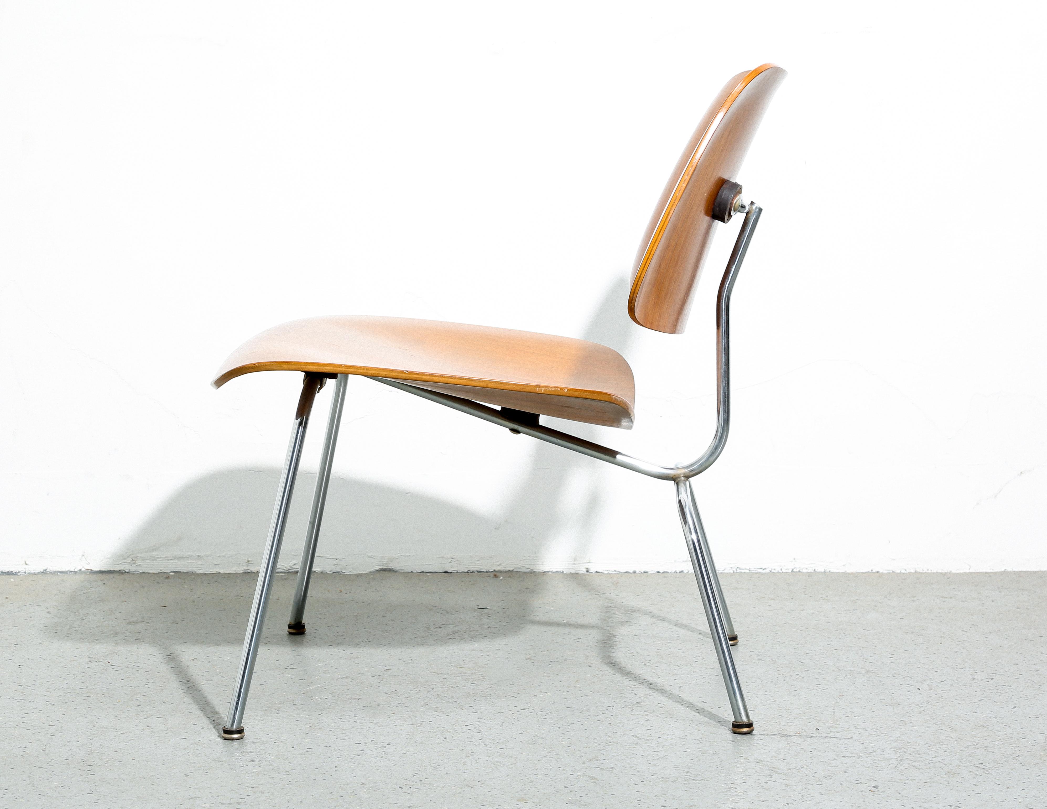 Molded Eames Lcm Chair (2Nd Generation) For Sale