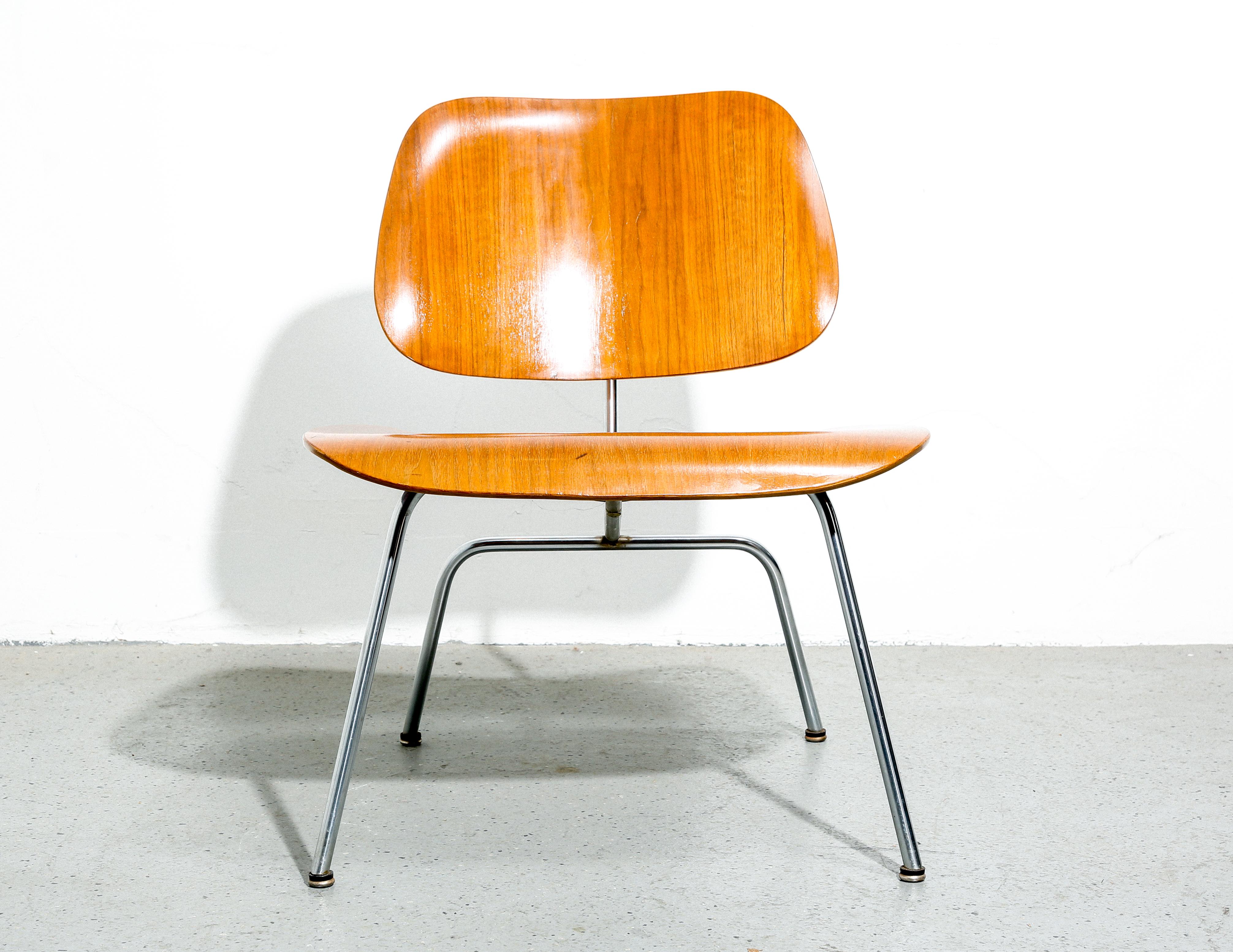 Metal Eames Lcm Chair (2Nd Generation) For Sale
