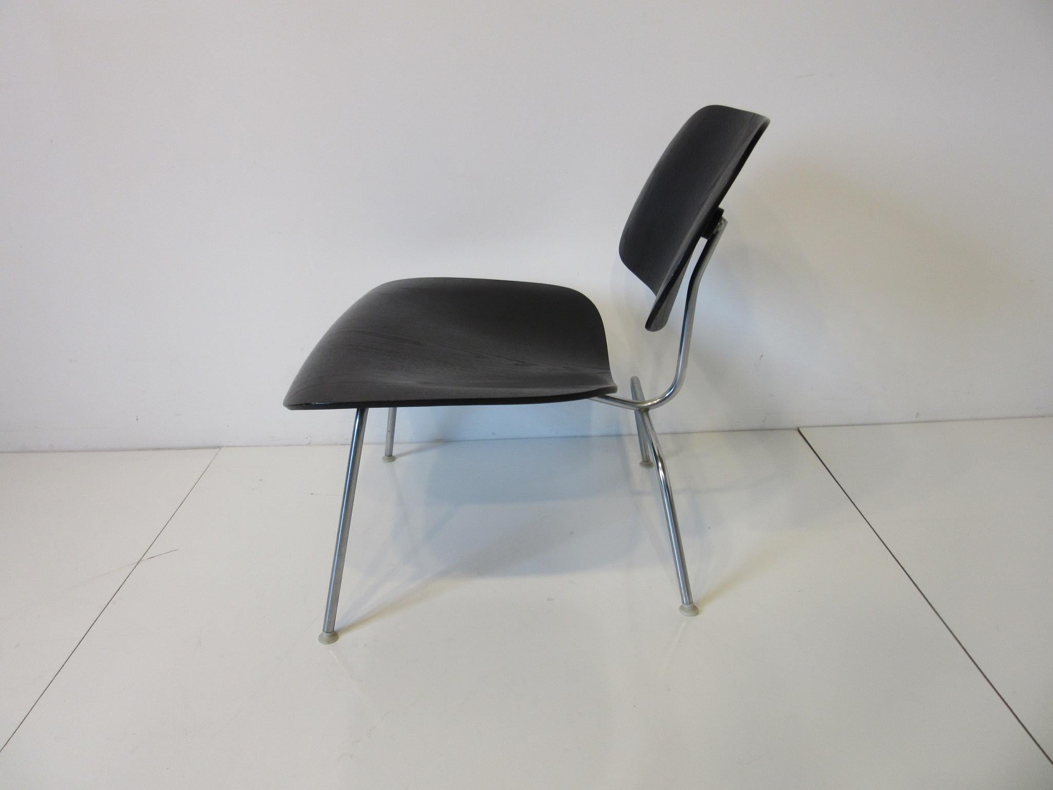 eames low chair