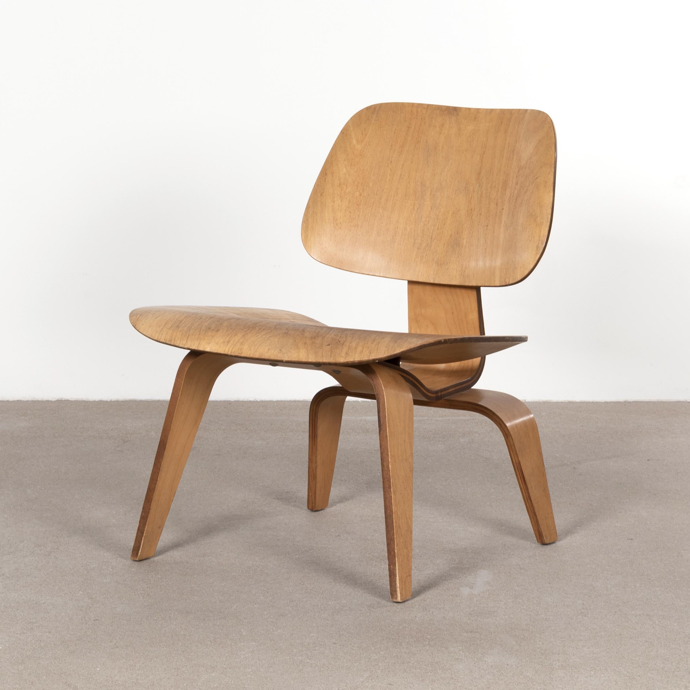 Mid-20th Century Eames LCW Maple Lounge Chair for Herman Miller