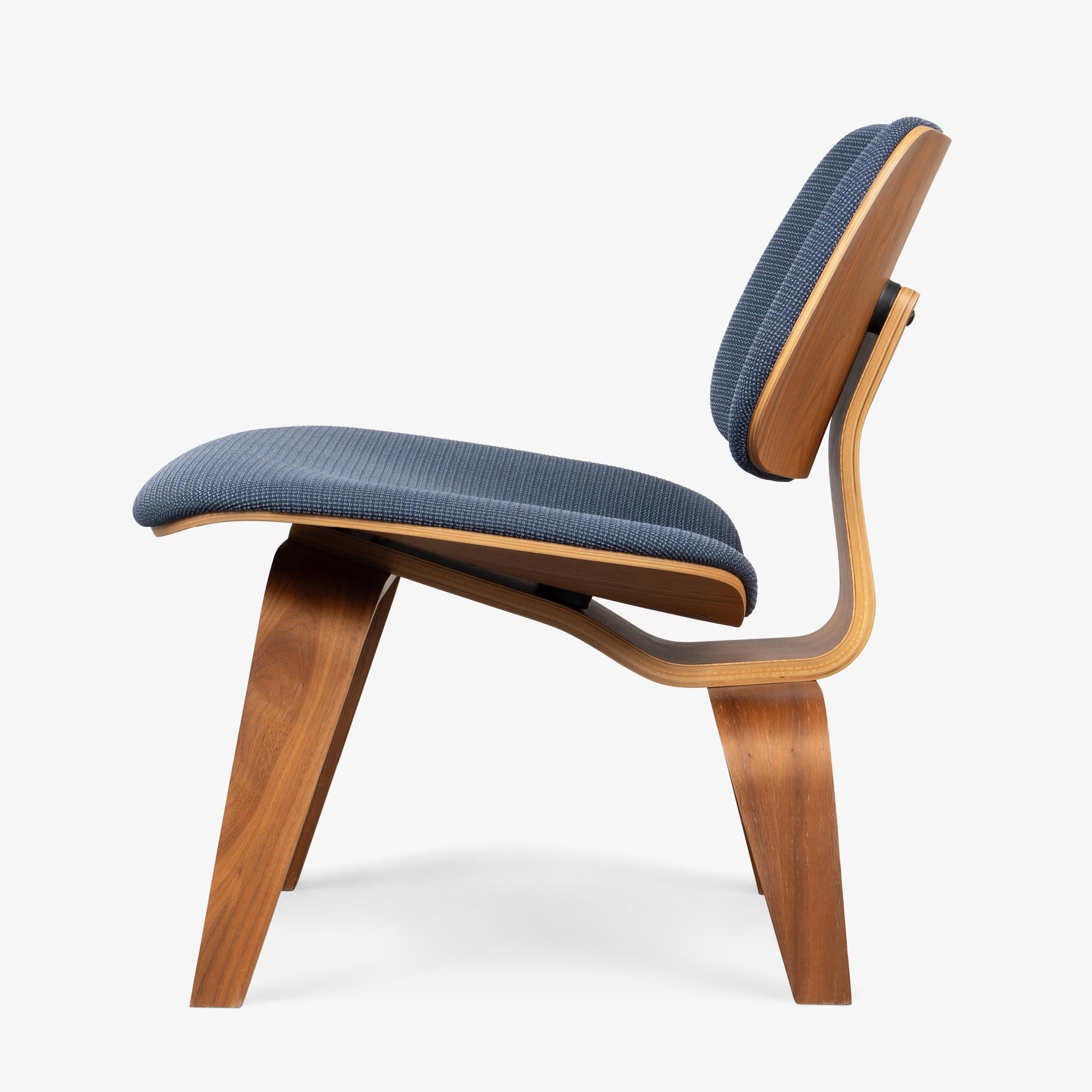 Eames LCW Plywood Lounge Chairs in Walnut & Herman Miller Blue Fabric, Pair For Sale 5