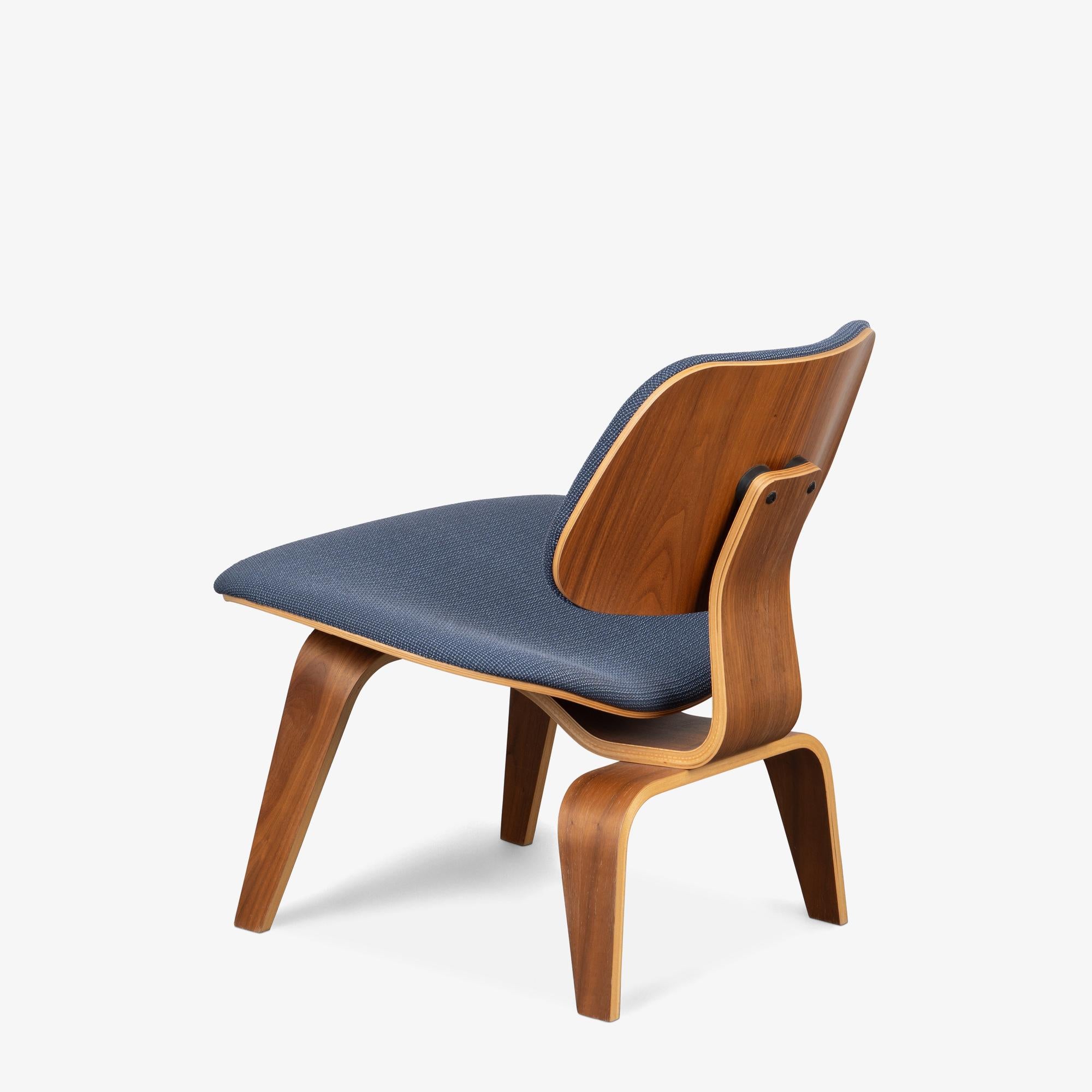 Contemporary Eames LCW Plywood Lounge Chairs in Walnut & Herman Miller Blue Fabric, Pair For Sale