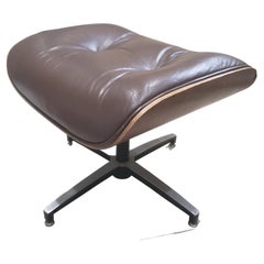 Eames-Ottomane aus Leder und Bugholz von Herman Miller