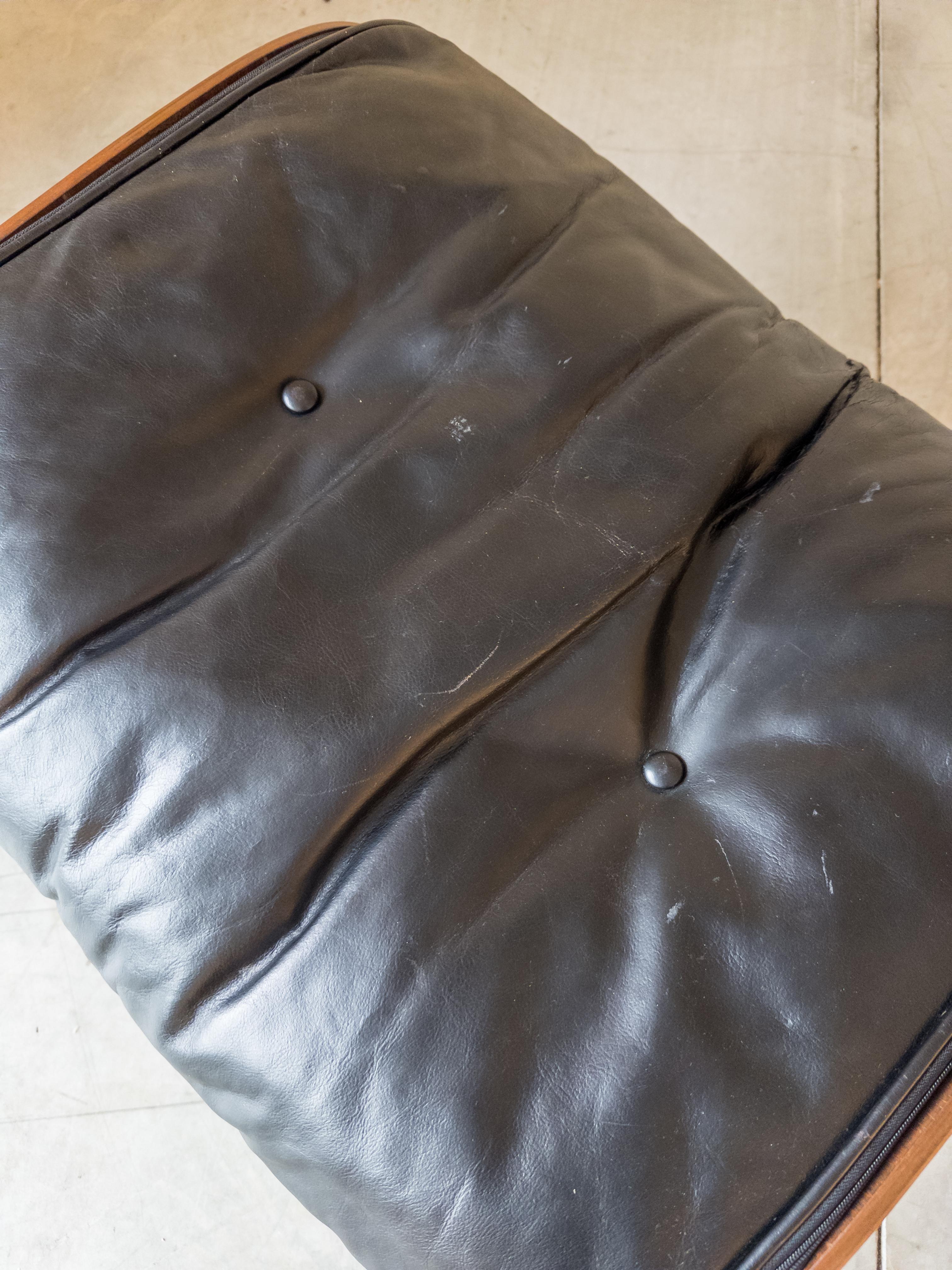 Eames Leather Lounge Chair by Charles & Ray Eames for Herman Miller, 1960s In Good Condition In New York, NY