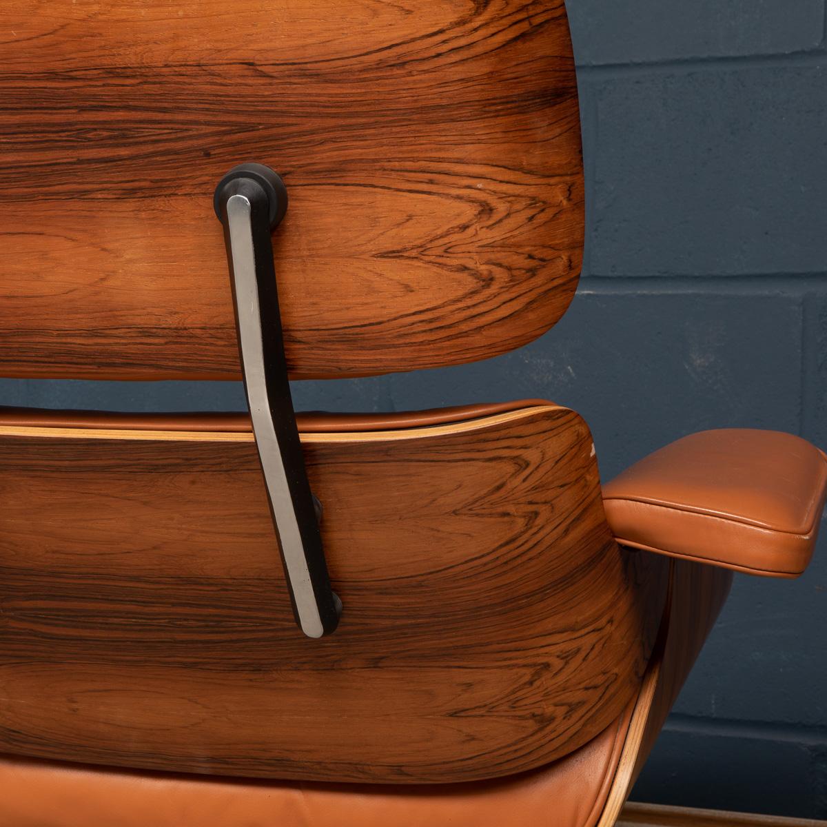 Chaise longue en cuir Eames par Mobilier International, vers 1980 12