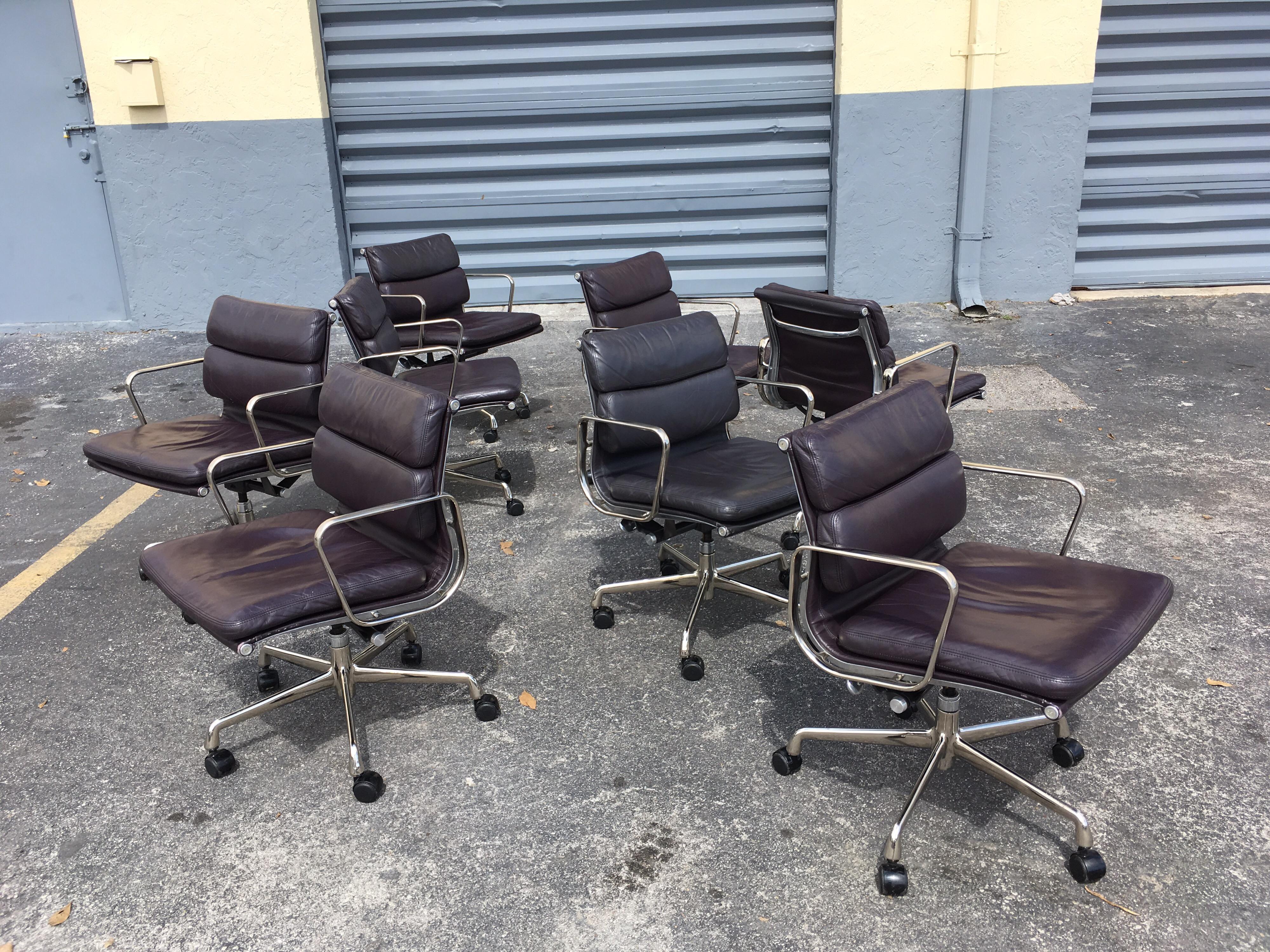 Contemporary Eames Leather Soft Pad Management Chairs for Herman Miller