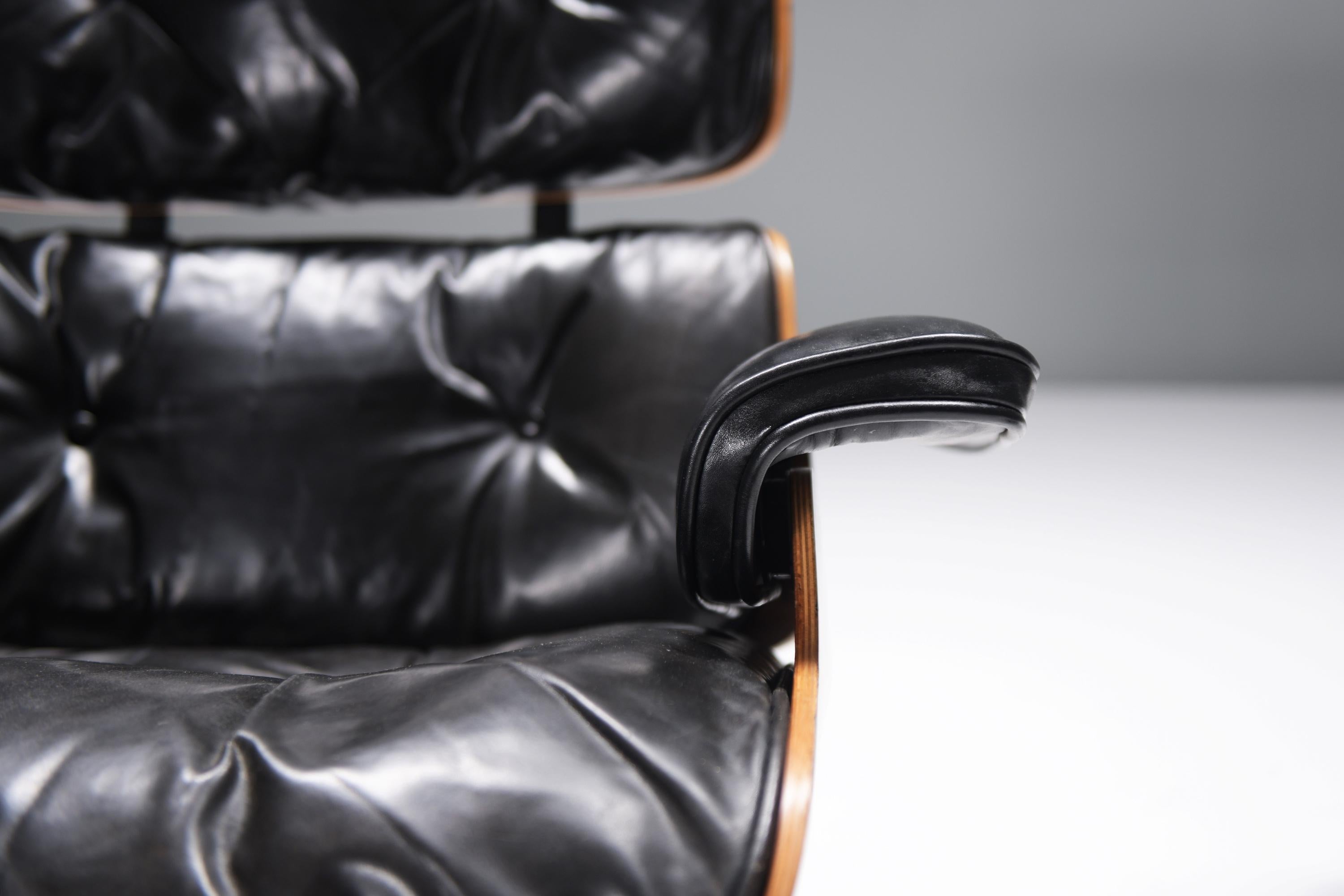 Eames lounge by Ray & Charles Eames by Mobilier International for Herman Miller 2