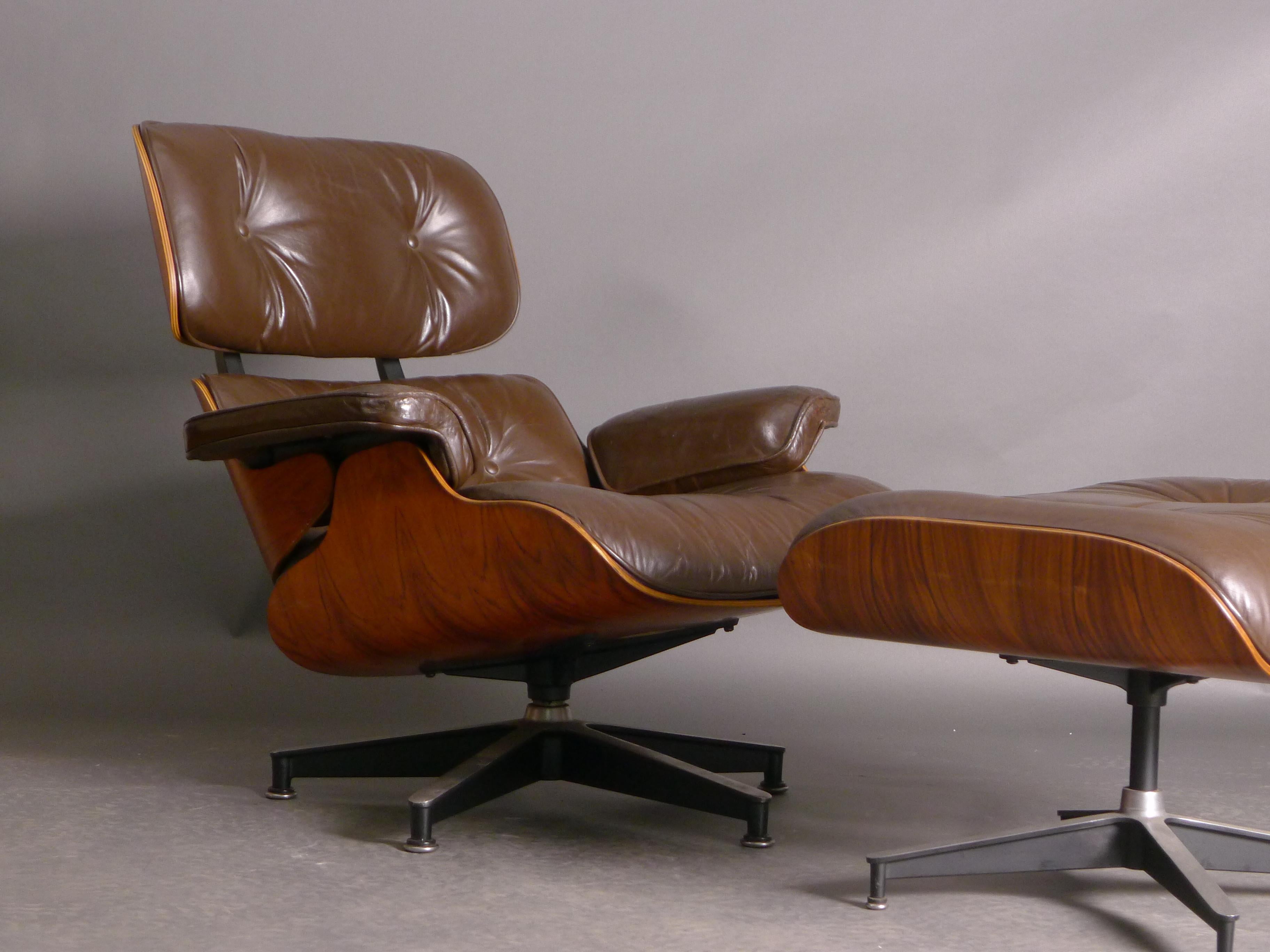 Fine XX secolo Sedia da salotto e ottomana Eames, modello 670/671, Herman Miller, USA, anni '70