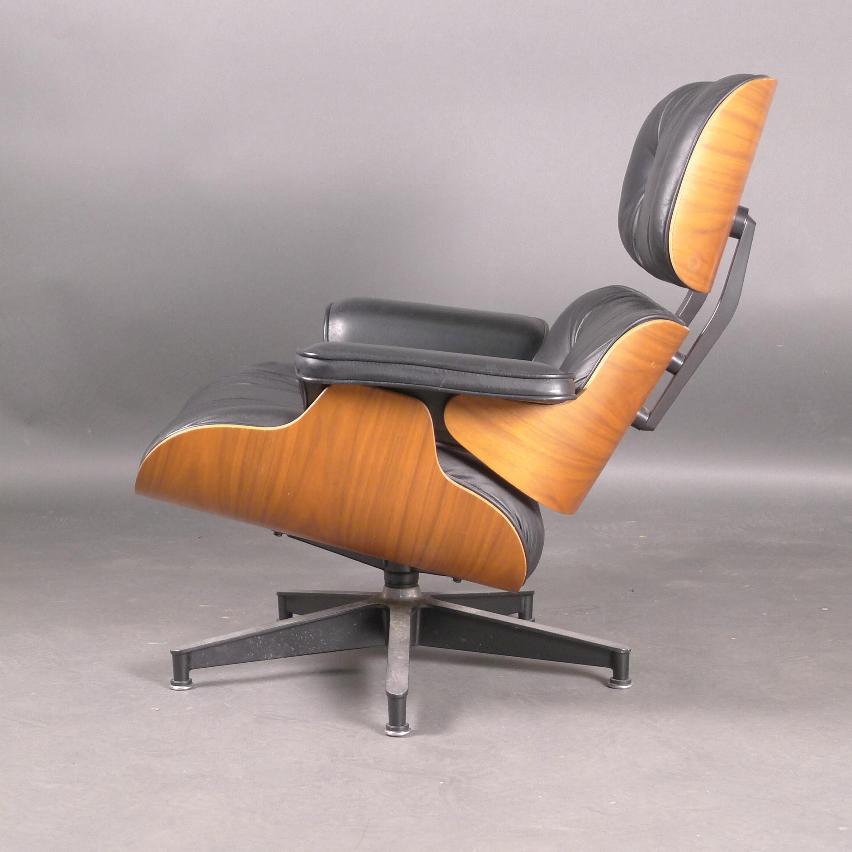 Eames Lounge Chair and Ottoman, model 670/671, Herman Miller, USA 1