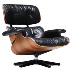 Eames lounge chair by Ray & Charles Eames by Mobilier International for Miller