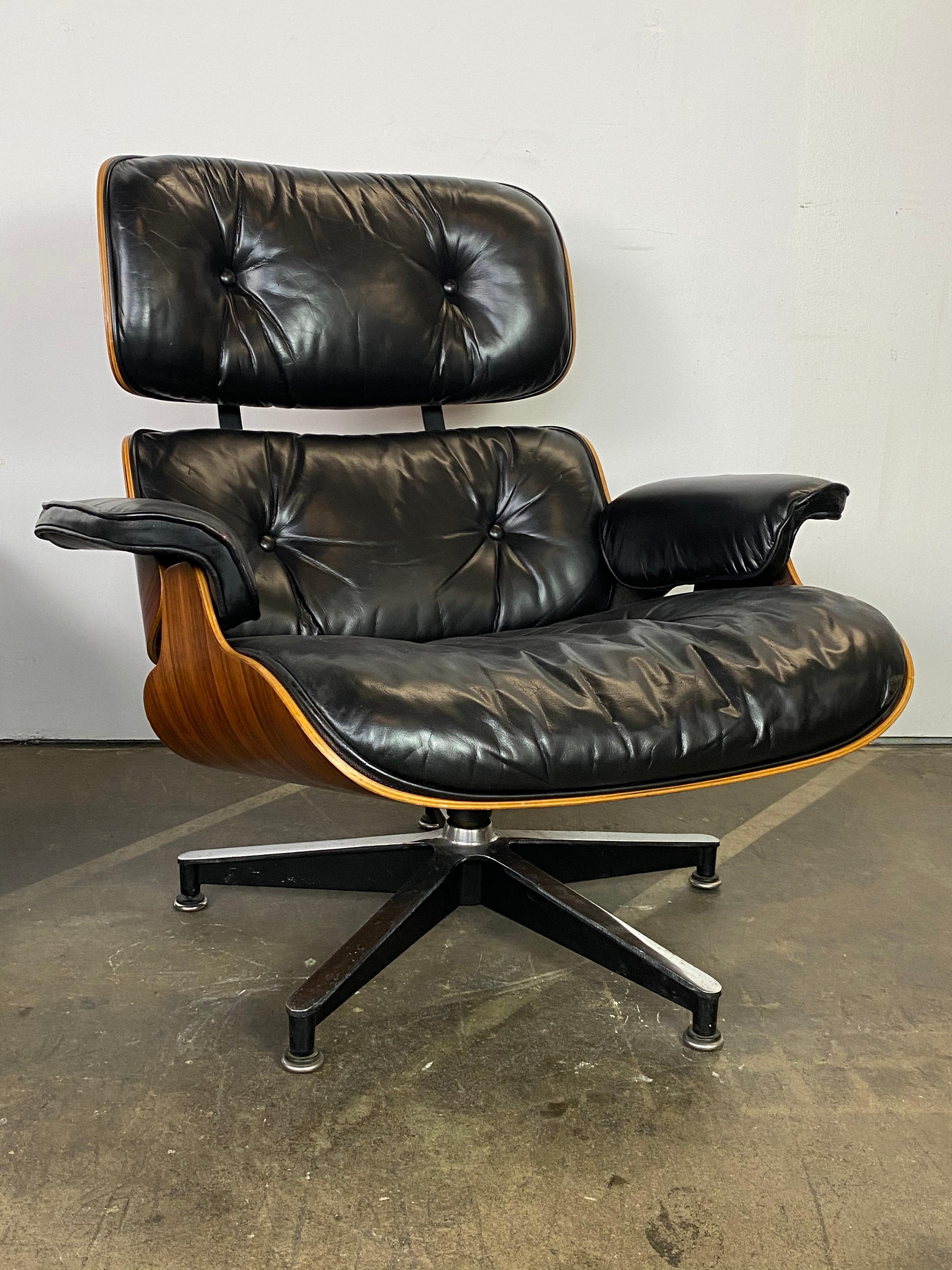 Gorgeous vintage Eames chair and. Authentic and original.