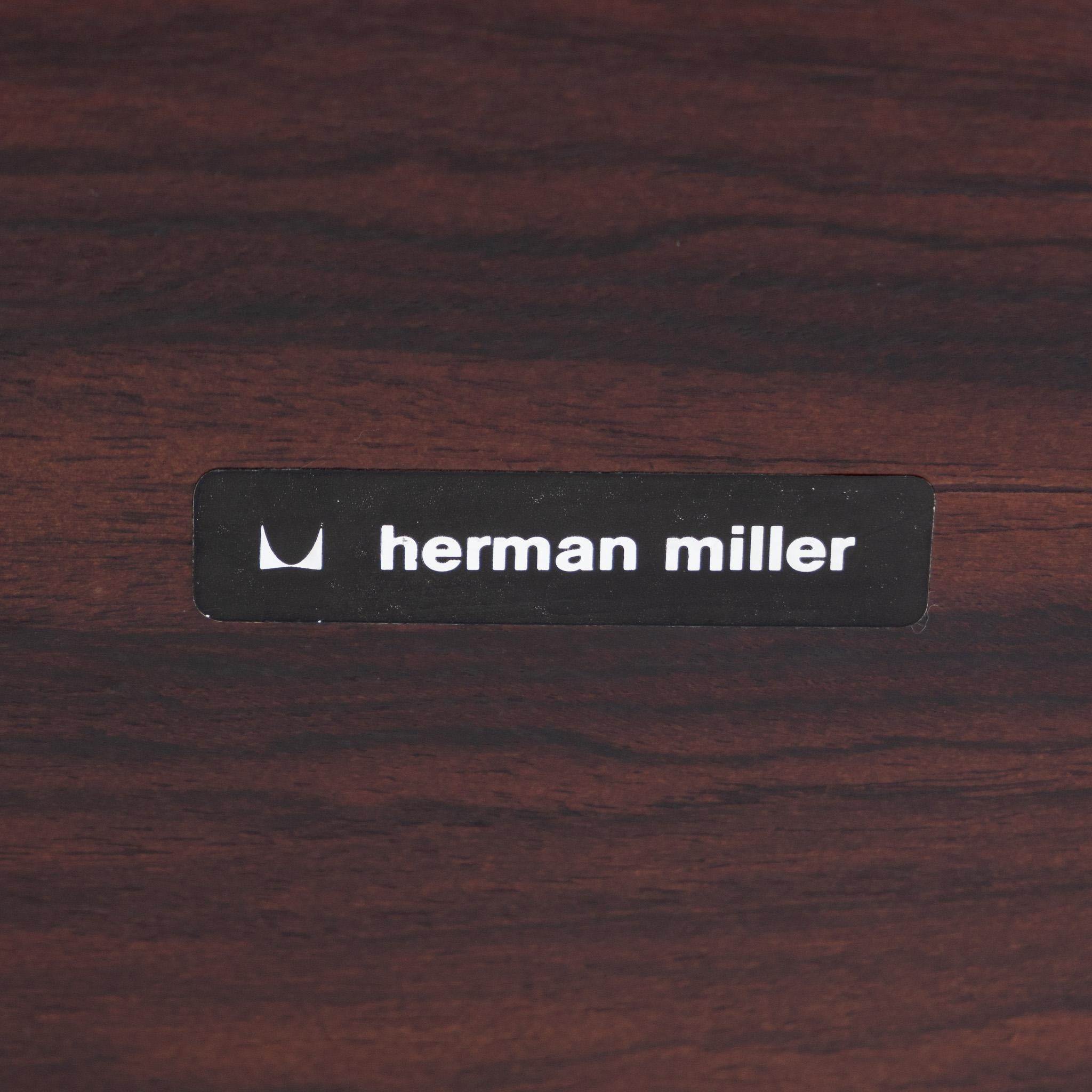 Eames Loungesessel aus Palisanderholz von Charles & Ray Eames (Aluminium)