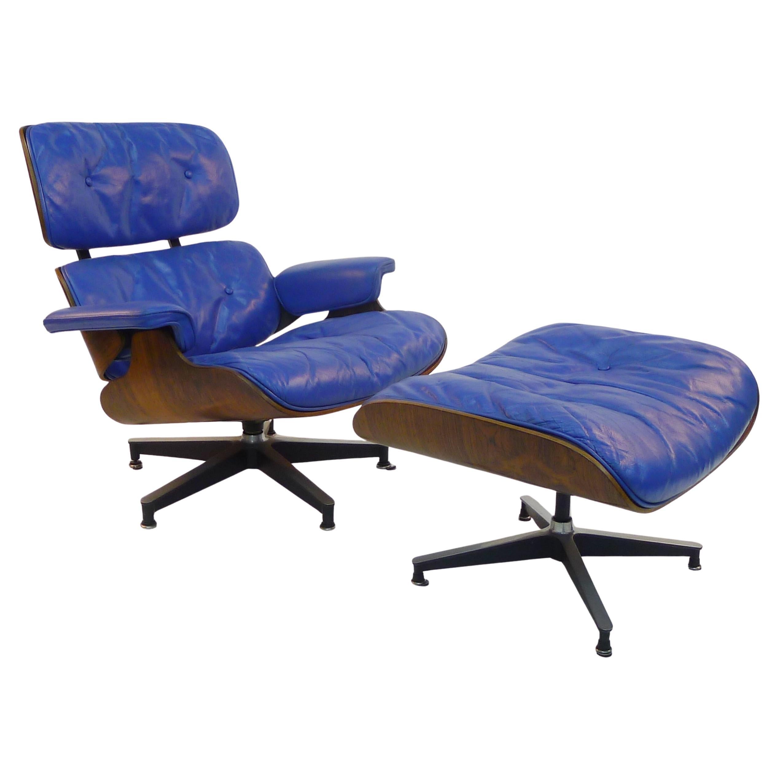 Eames Lounge Chair 
Ottoman, Herman Miller USA 1960s, rare custom order colour For Sale