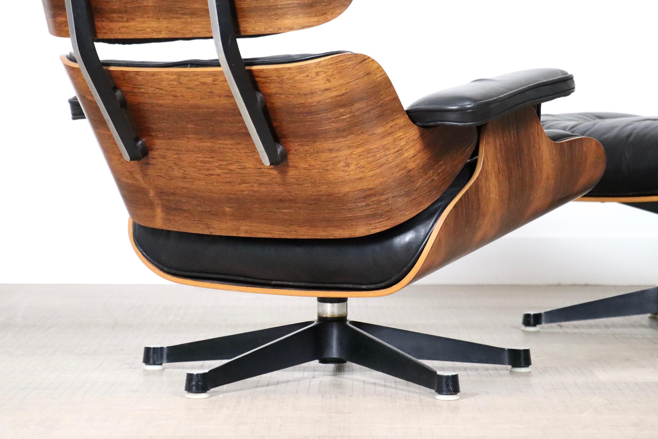 Sedia da salotto Eames con ottomana di Charles and Ray Eames per Herman Miller, 1970 7