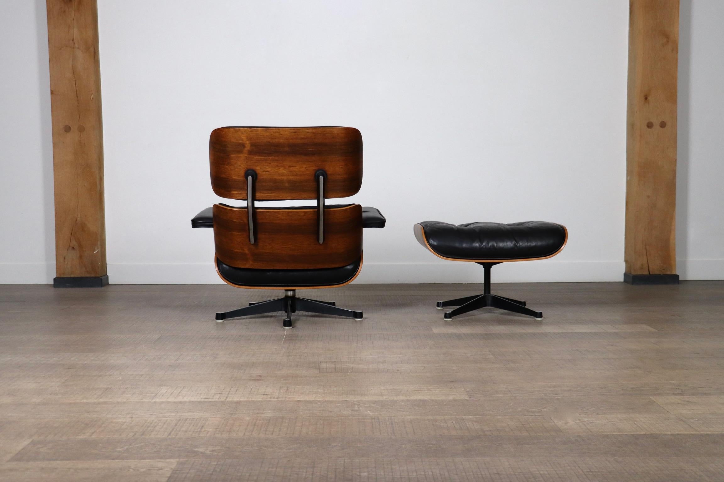 Sedia da salotto Eames con ottomana di Charles and Ray Eames per Herman Miller, 1970 9