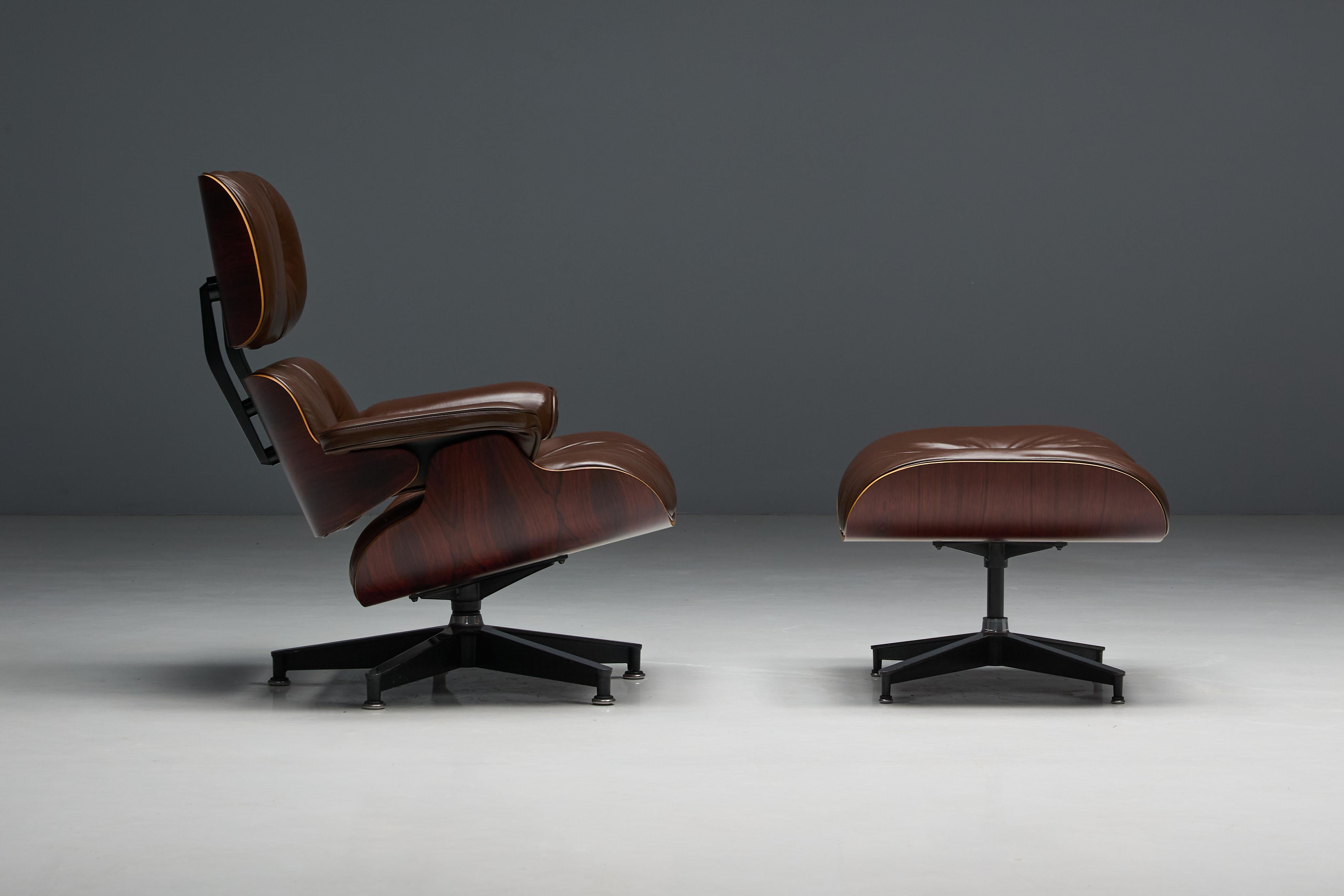 Eames Lounge Chair with Ottoman for Herman Miller, United States, 1970s For Sale 4