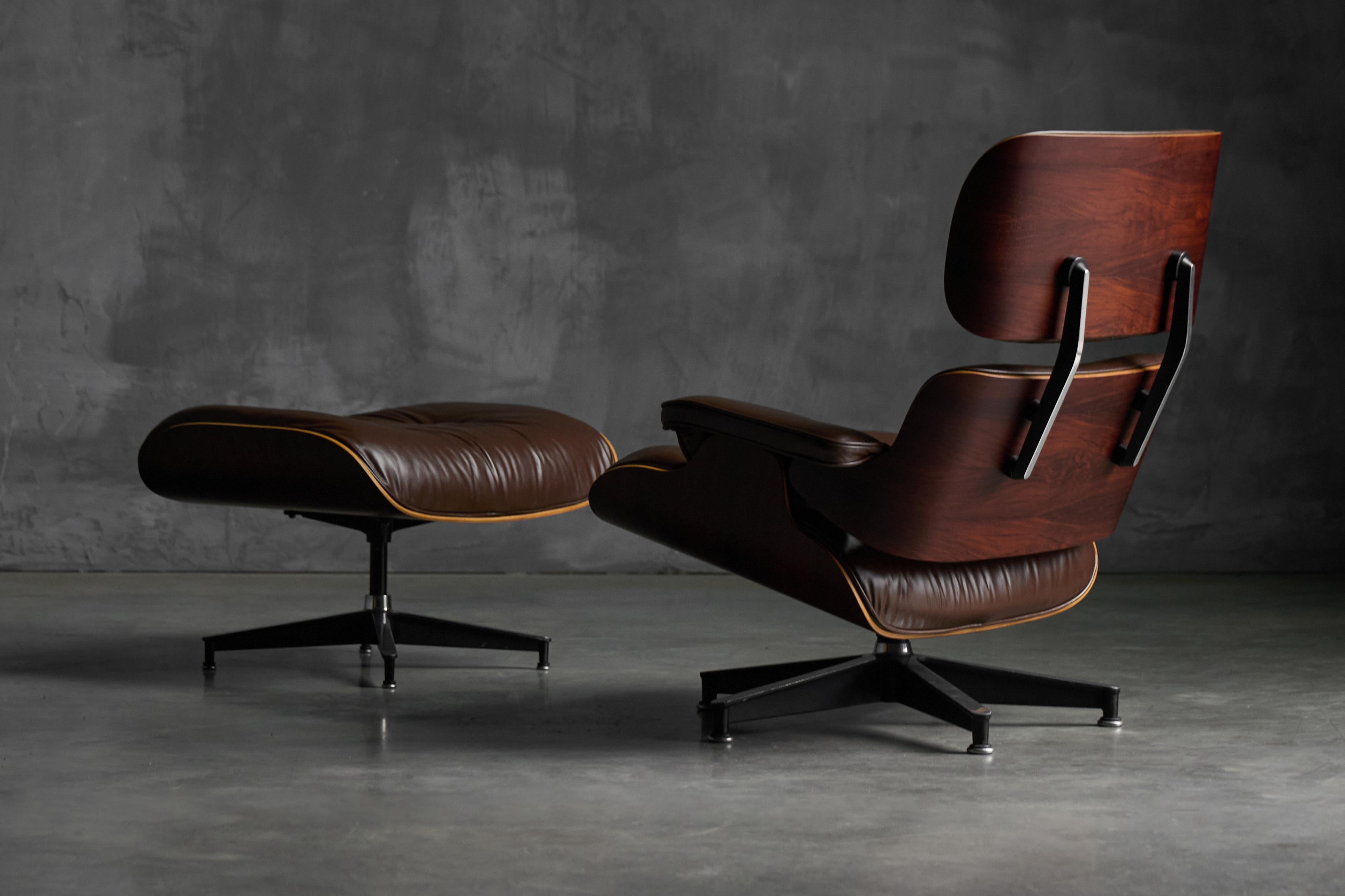 American Eames Lounge Chair with Ottoman for Herman Miller, United States, 1970s For Sale