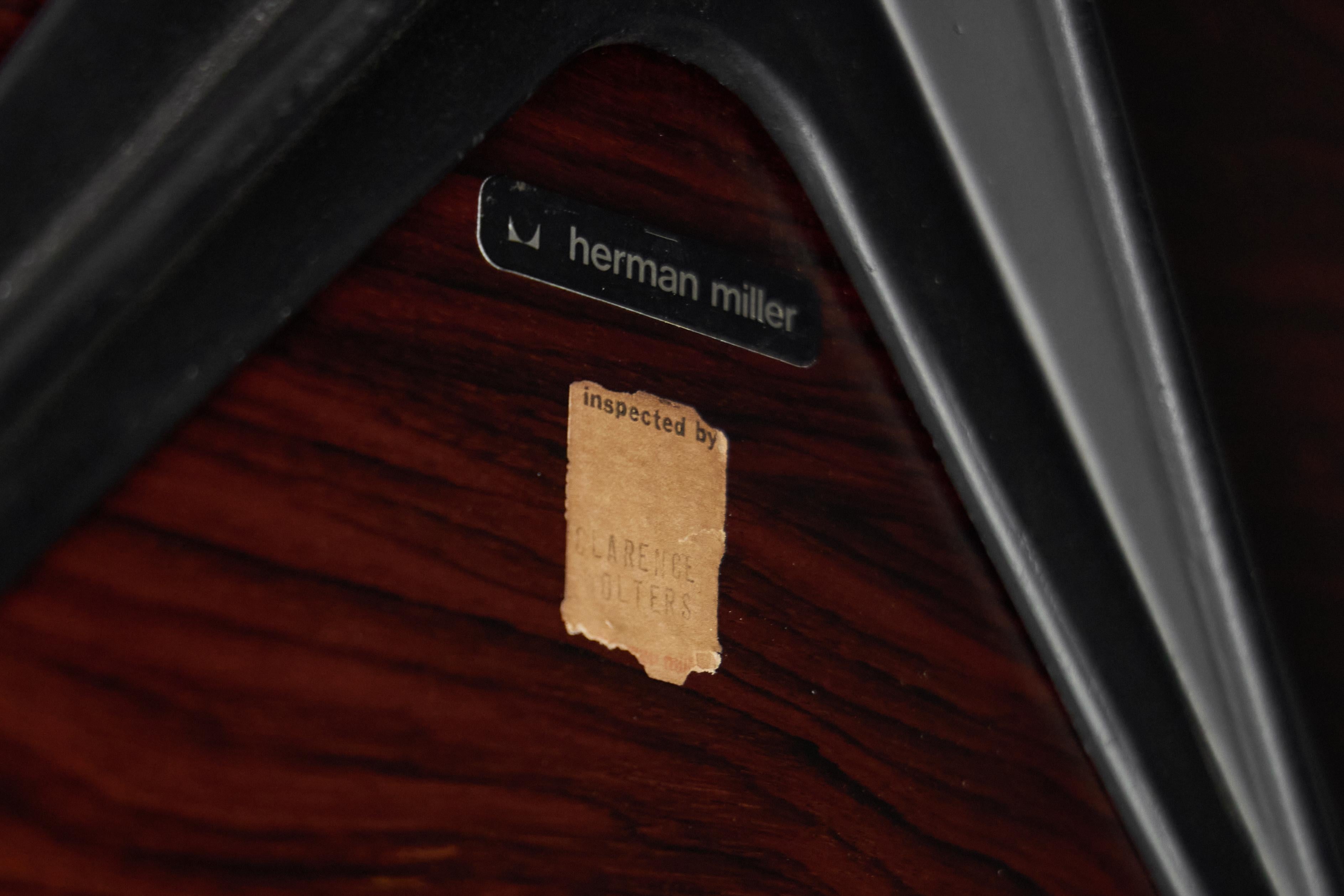 Leather Eames Lounge Chair with Ottoman for Herman Miller, United States, 1970s For Sale