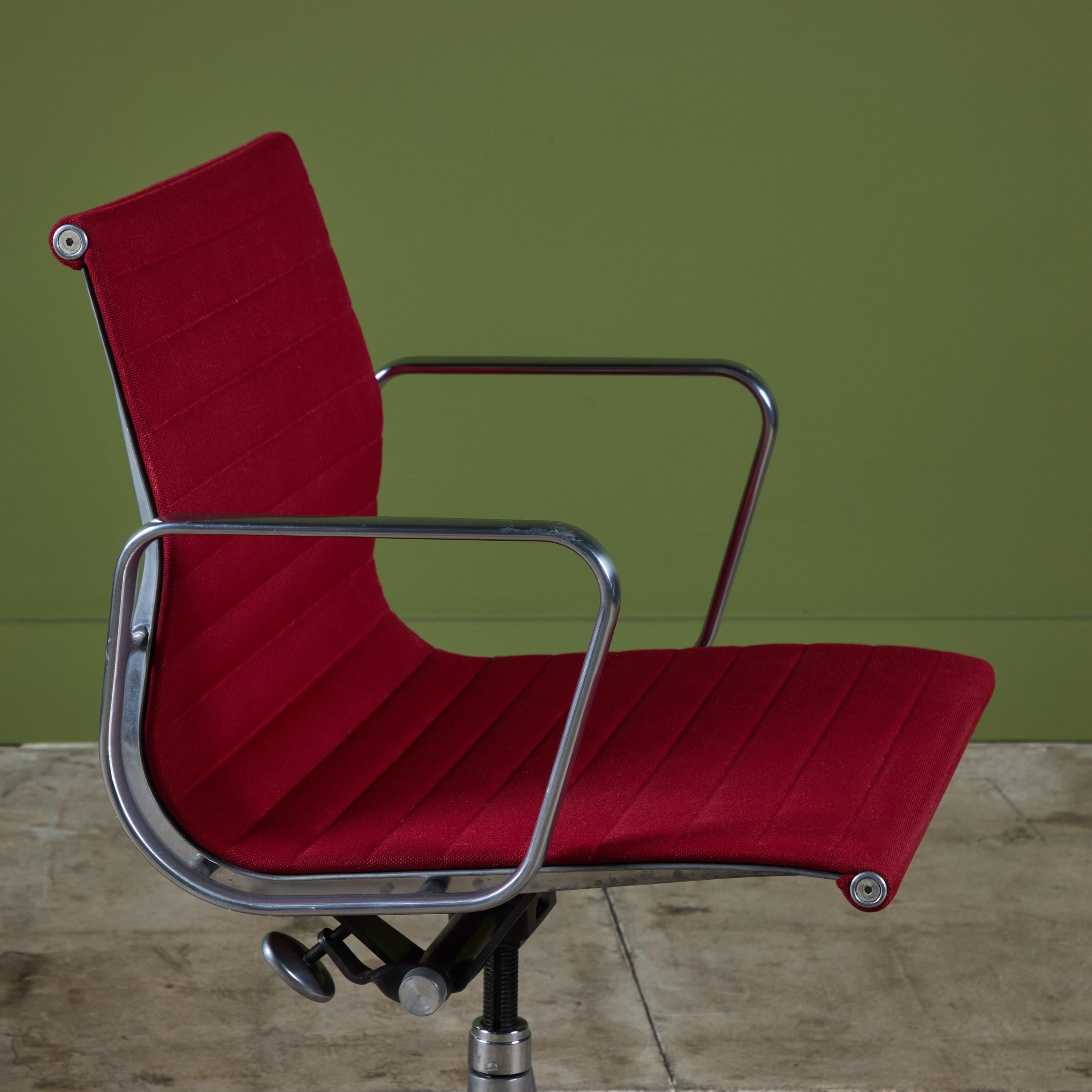 Eames Management Chair for Herman Miller 4