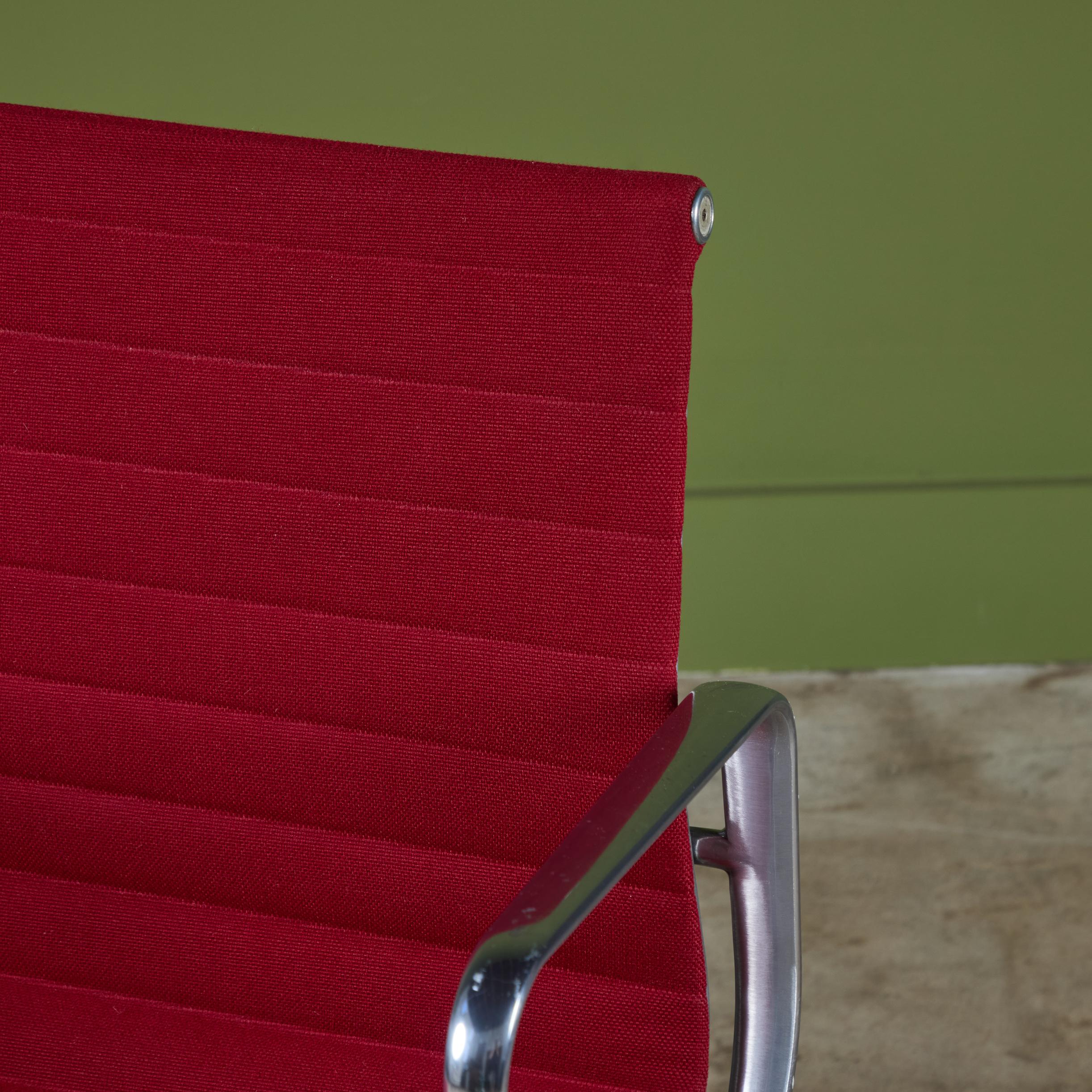 Eames Management Chair for Herman Miller 6