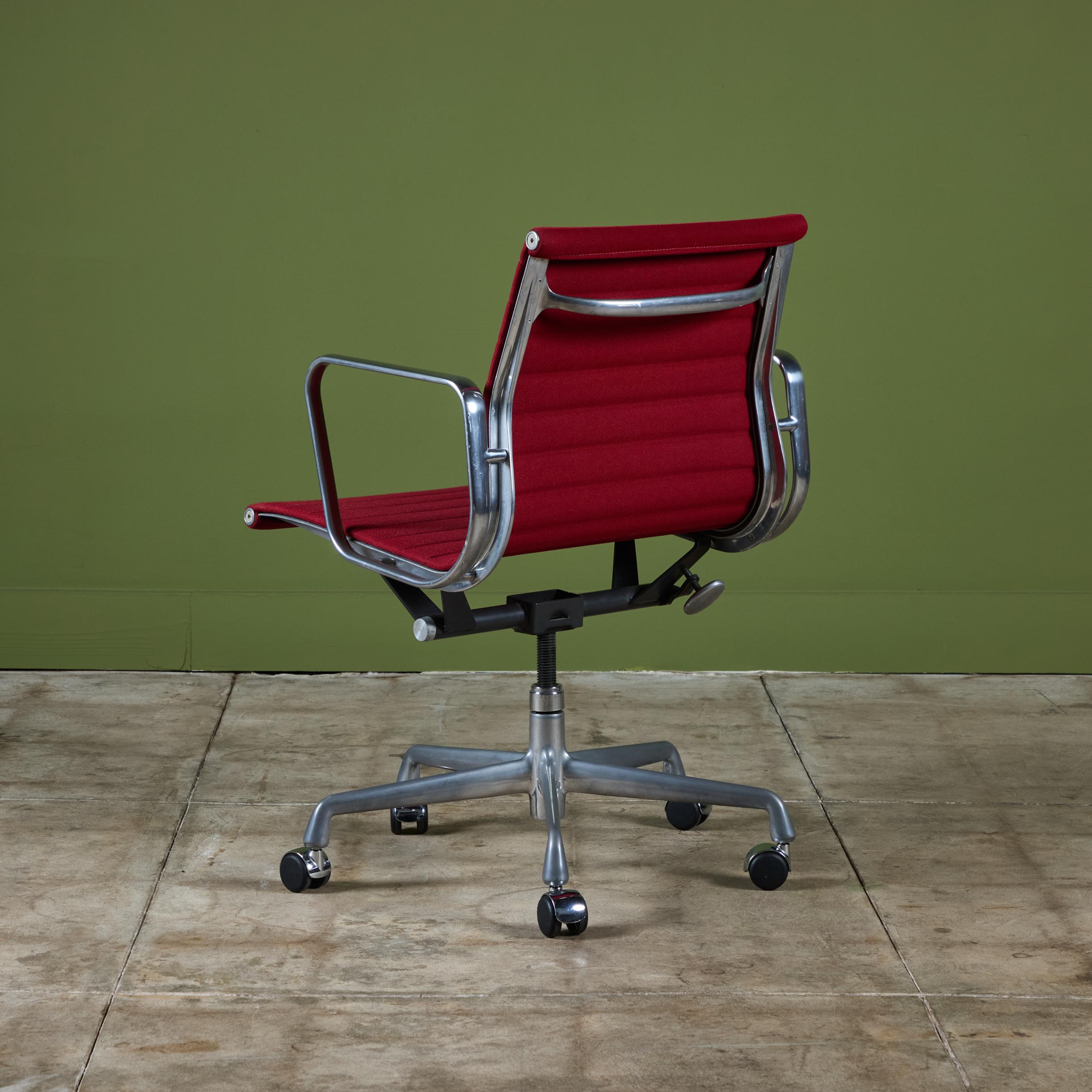 Steel Eames Management Chair for Herman Miller