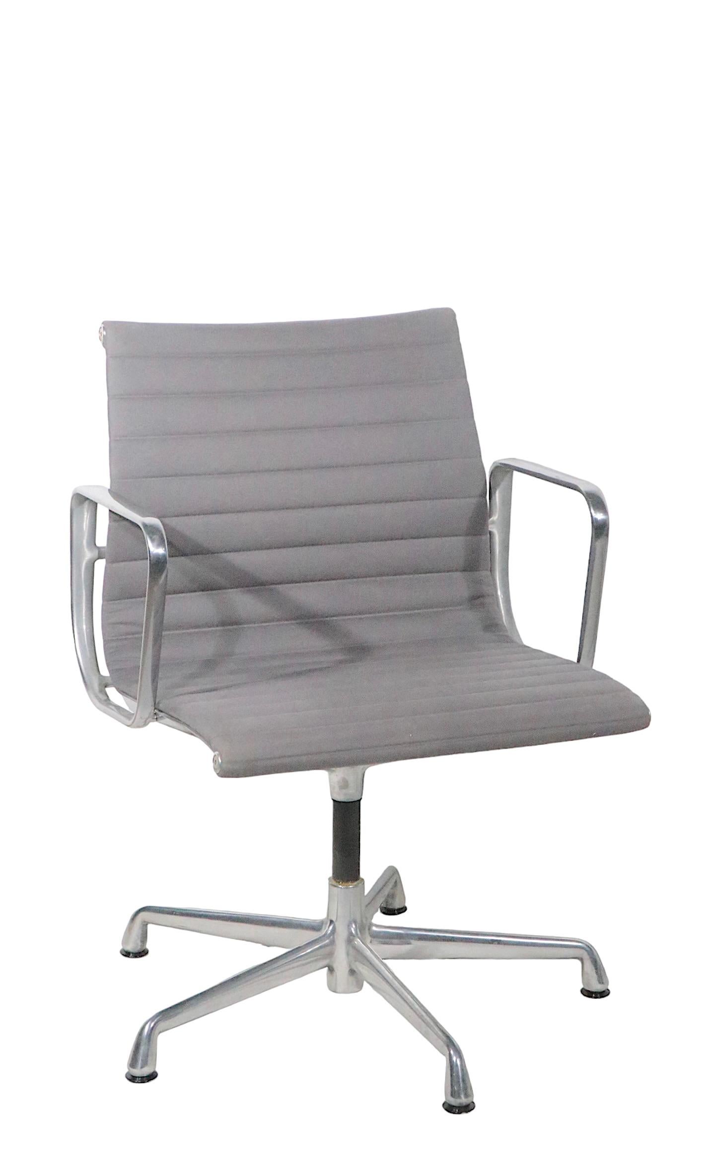 Eames Management Chairs in Grey Fabric Upholstery c. 1980 - 1990s 4 Available  For Sale 6