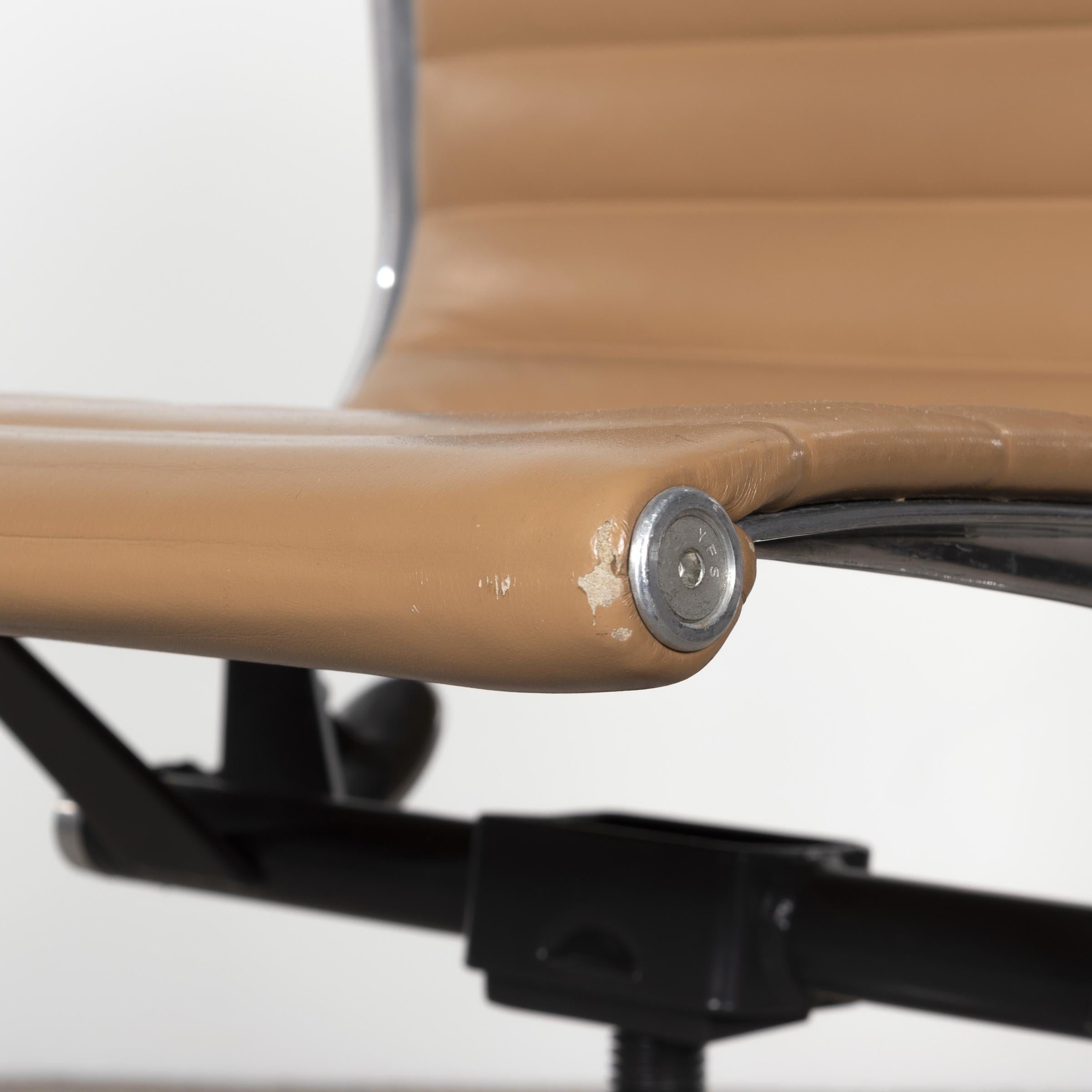 Mid-20th Century Eames Management Office Chair in cognac leather for Herman Miller USA