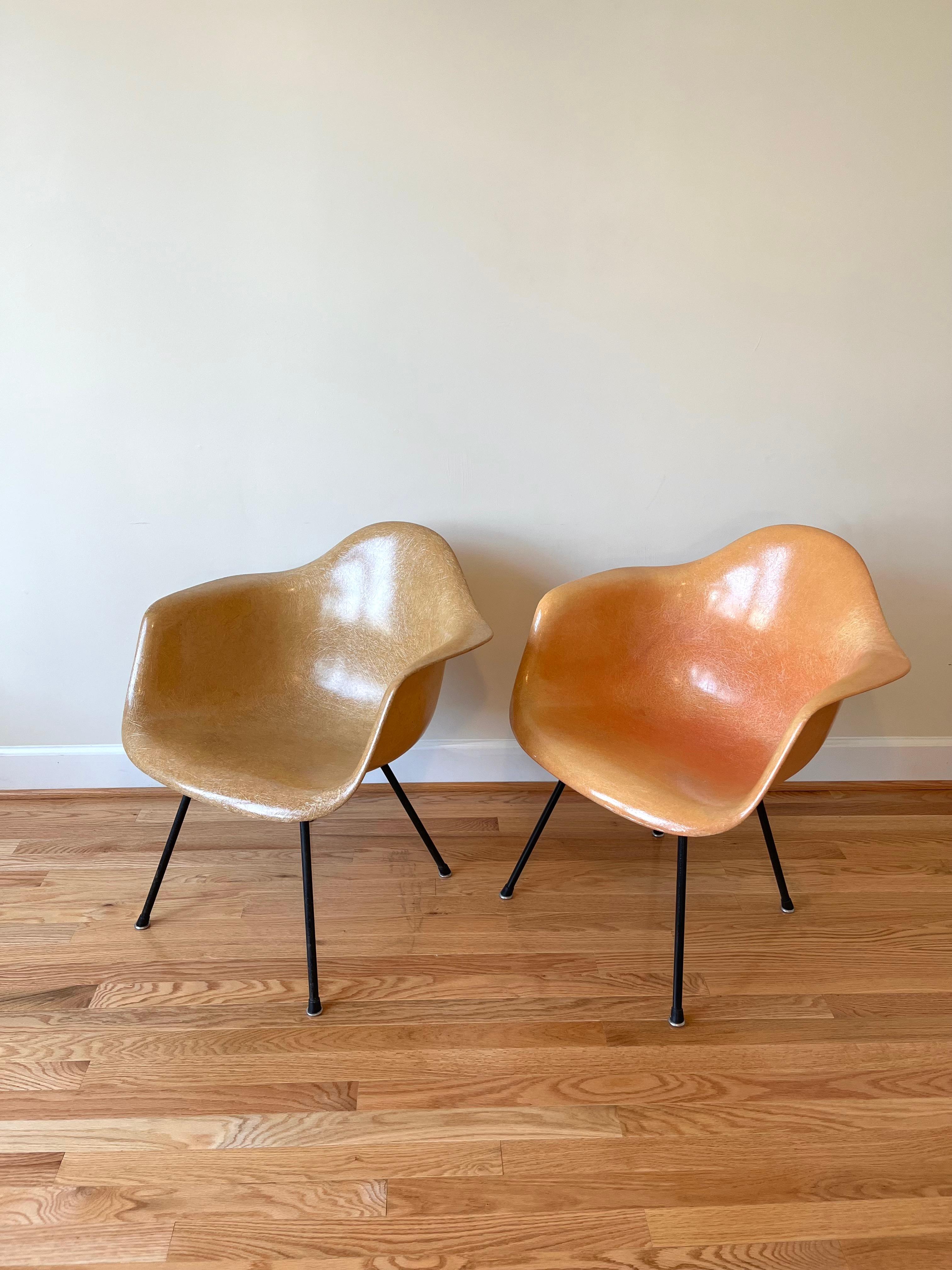 Eames Max Armchair by Charles and Ray Eames for Herman Miller 'Red Orange'' In Good Condition In Centreville, VA