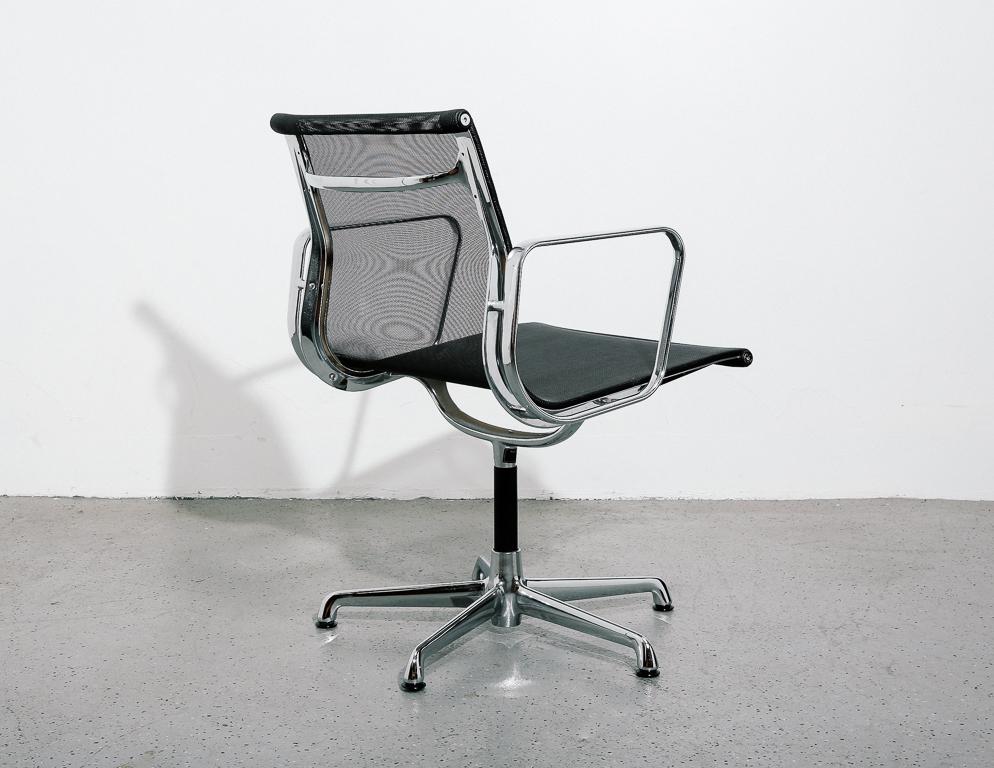 Late 20th Century Eames Mesh Aluminum Group Chairs