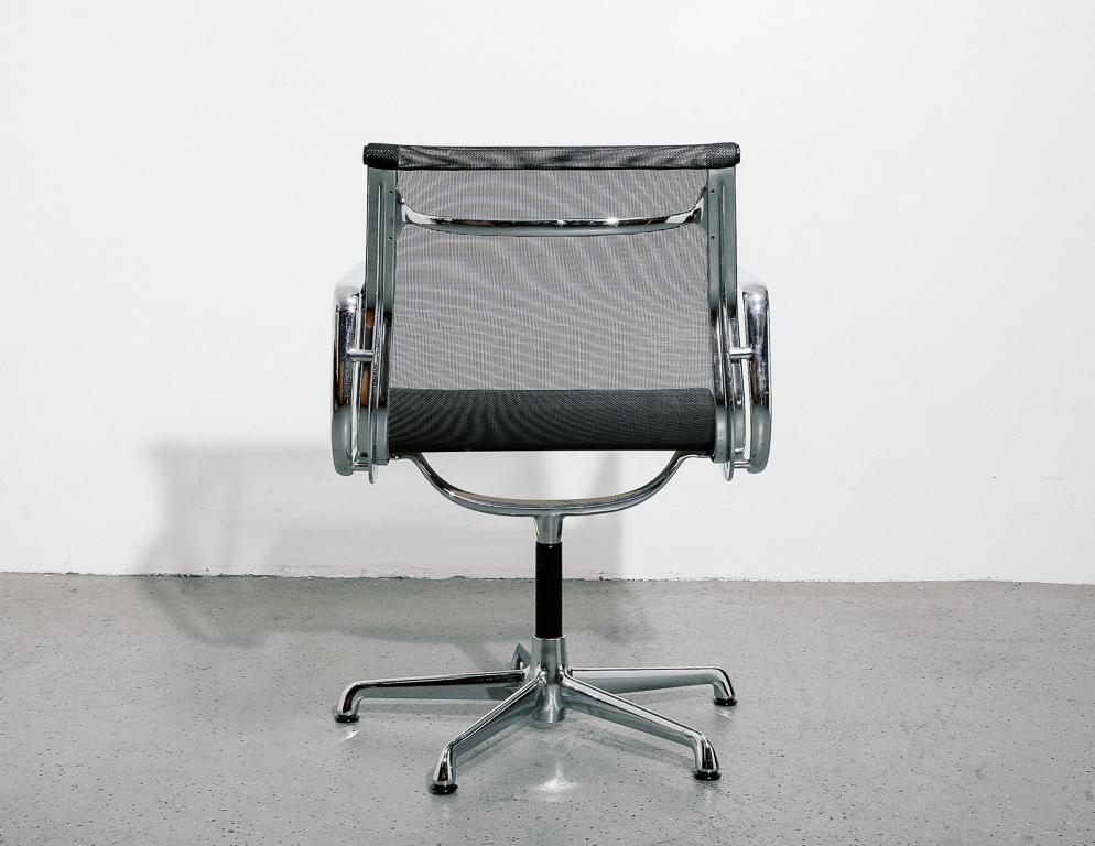 Upholstery Eames Mesh Aluminum Group Chairs