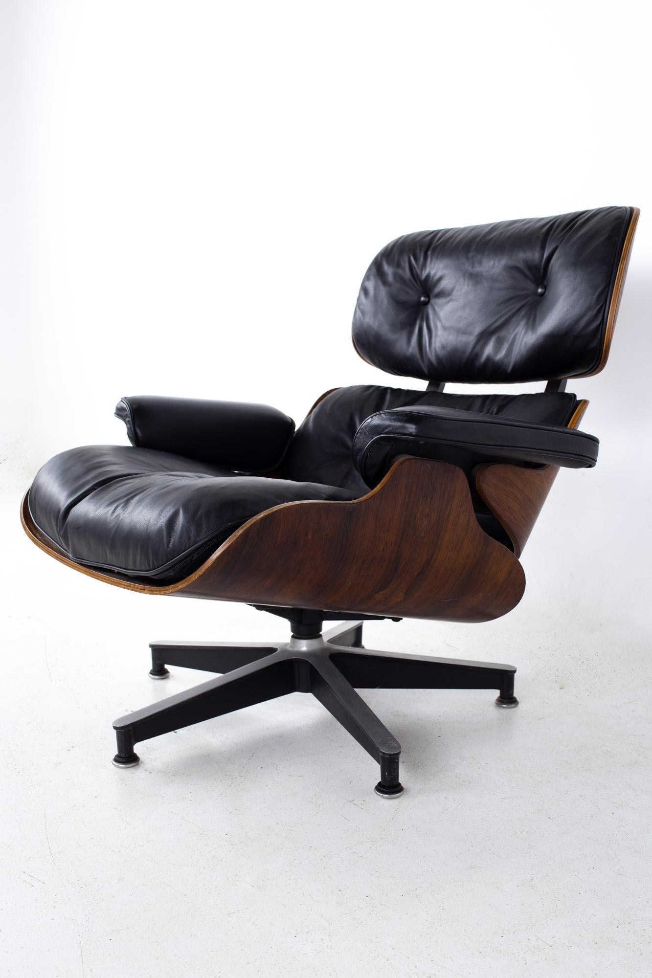 Eames Mid Century Lounge Chair and Ottoman 1