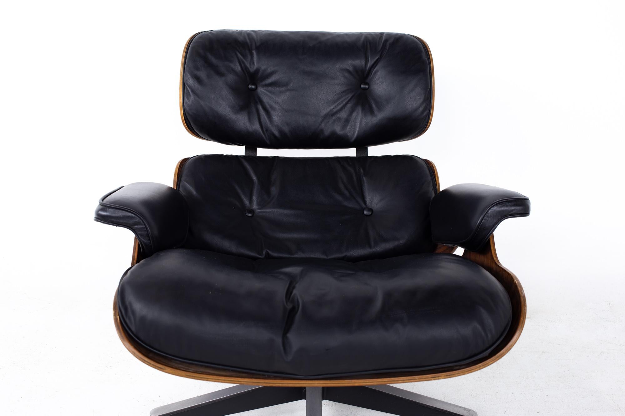 Eames Mid Century Lounge Chair and Ottoman 2