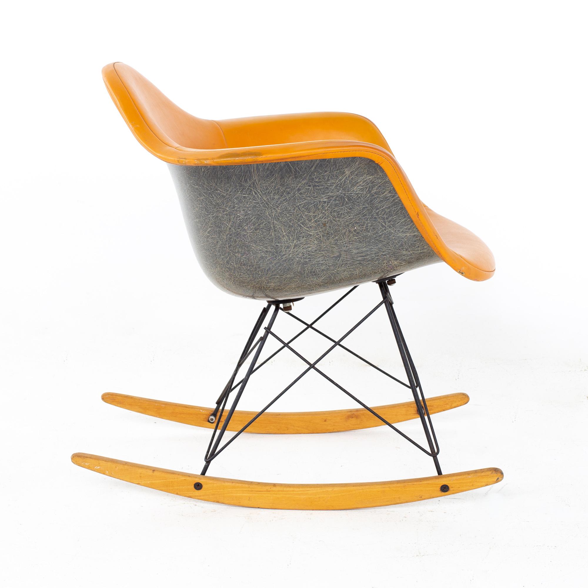Charles Eames for Herman Miller Mid Century Orange Fiberglass Shell Rocking Chai In Good Condition In Countryside, IL