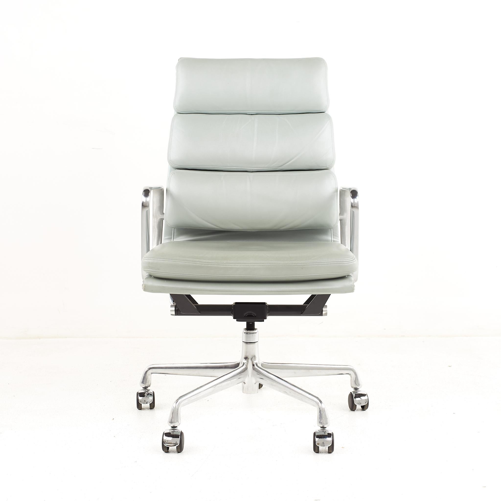 Eames mid-century soft pad chair.

The chair measures: 22 wide x 20.5 deep x 39.5 high, with a seat height of 19.5 inches and arm height of 25.25 inches

All pieces of furniture can be had in what we call restored vintage condition. That means