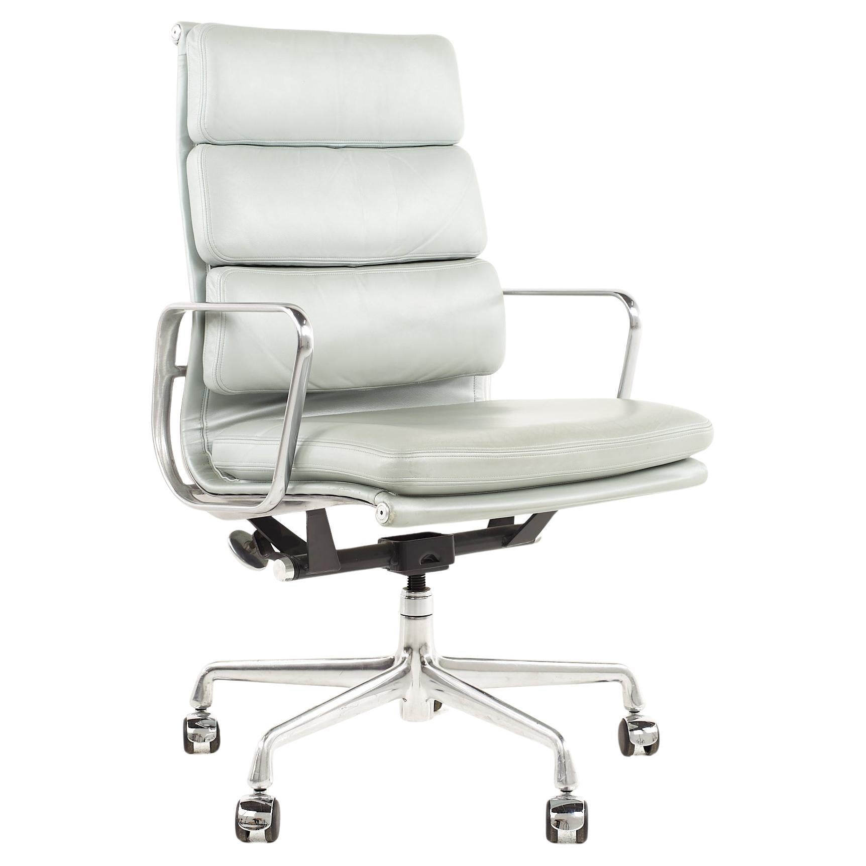 Eames Mid Century Soft Pad Chair For Sale