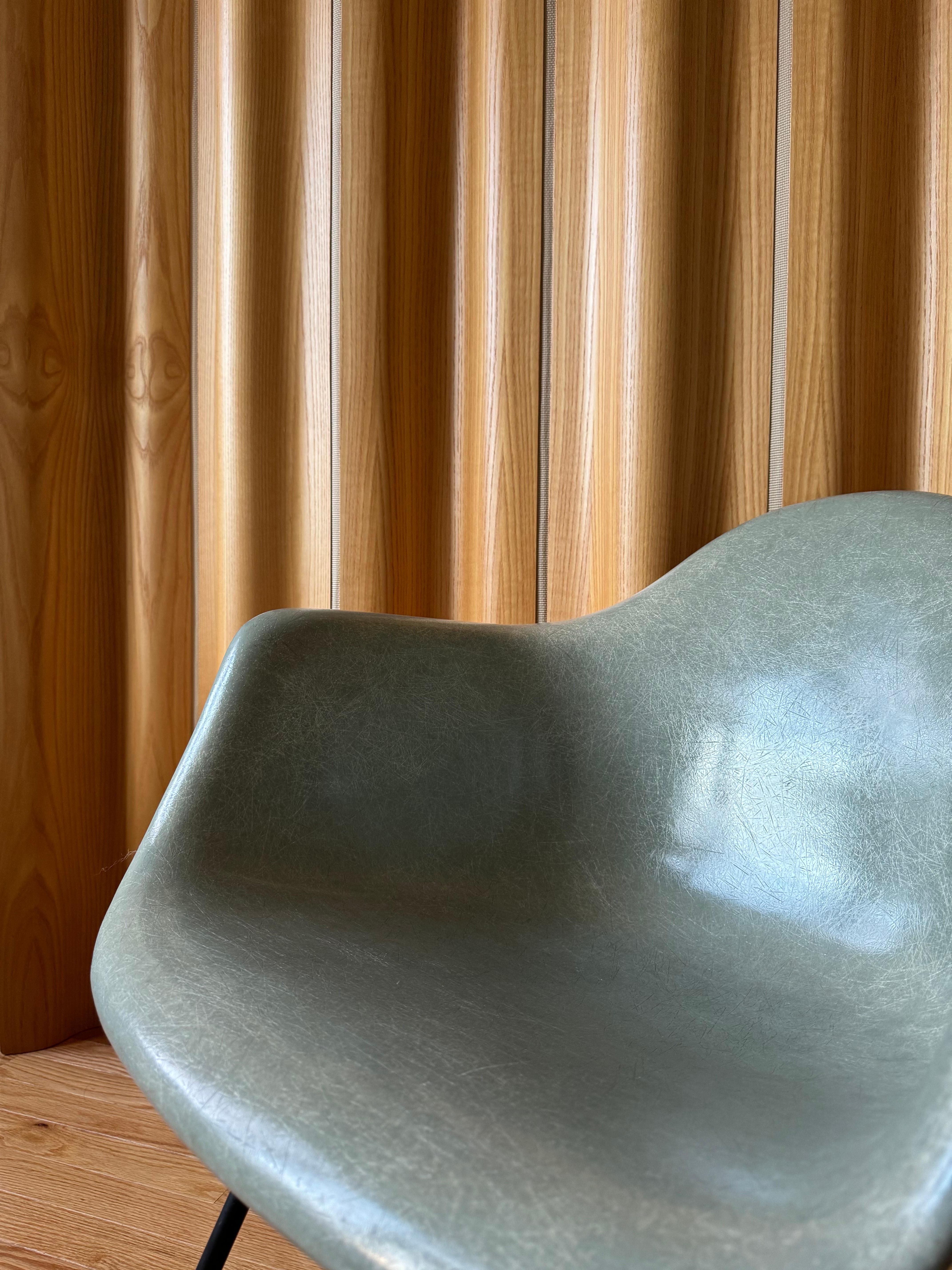 Mid-Century Modern Eames Molded Fiberglass Armchair for Herman Miller 