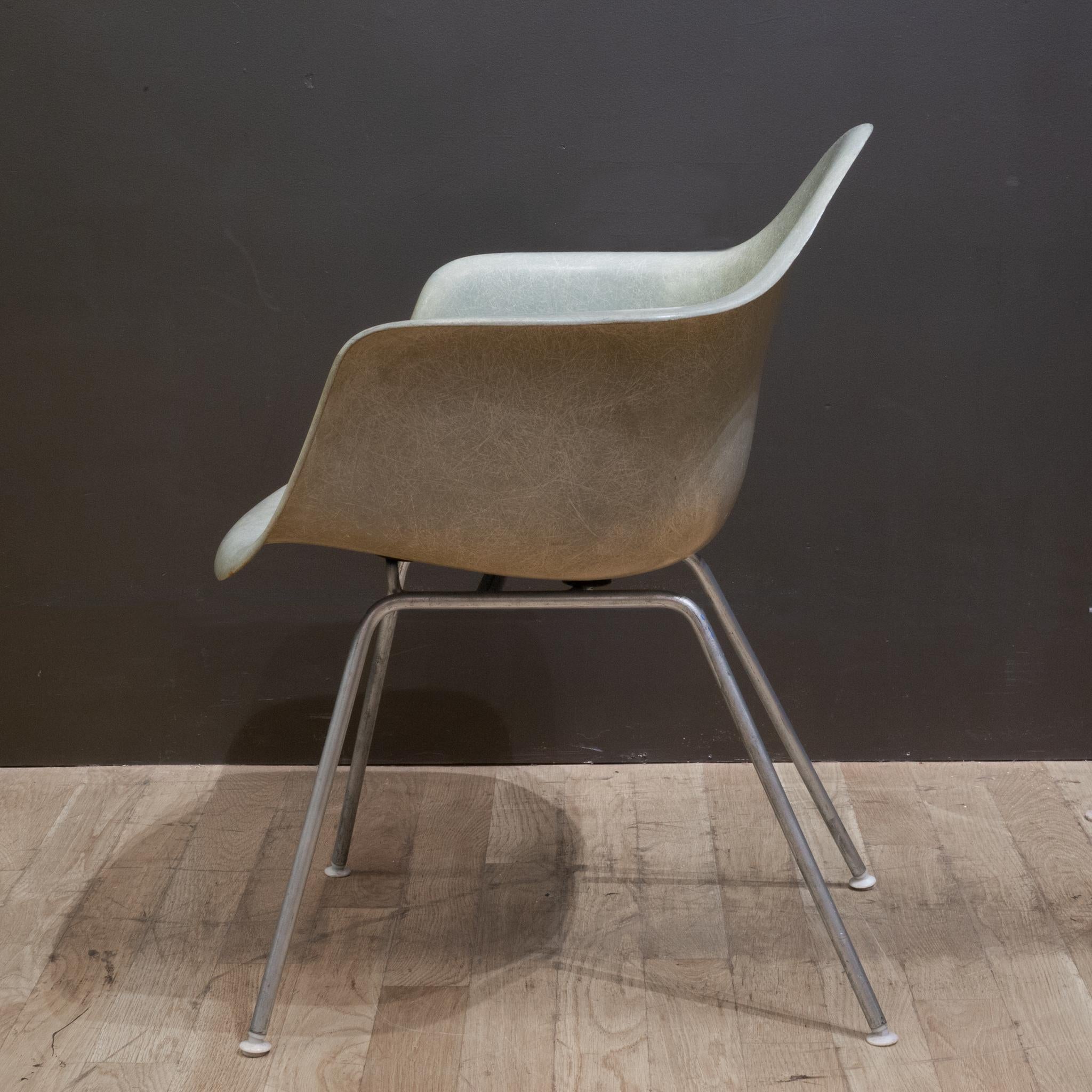 Early SeaFoam Green Eames Molded Fiberglass Bucket Chair by Herman Miller c.1956 In Good Condition In San Francisco, CA
