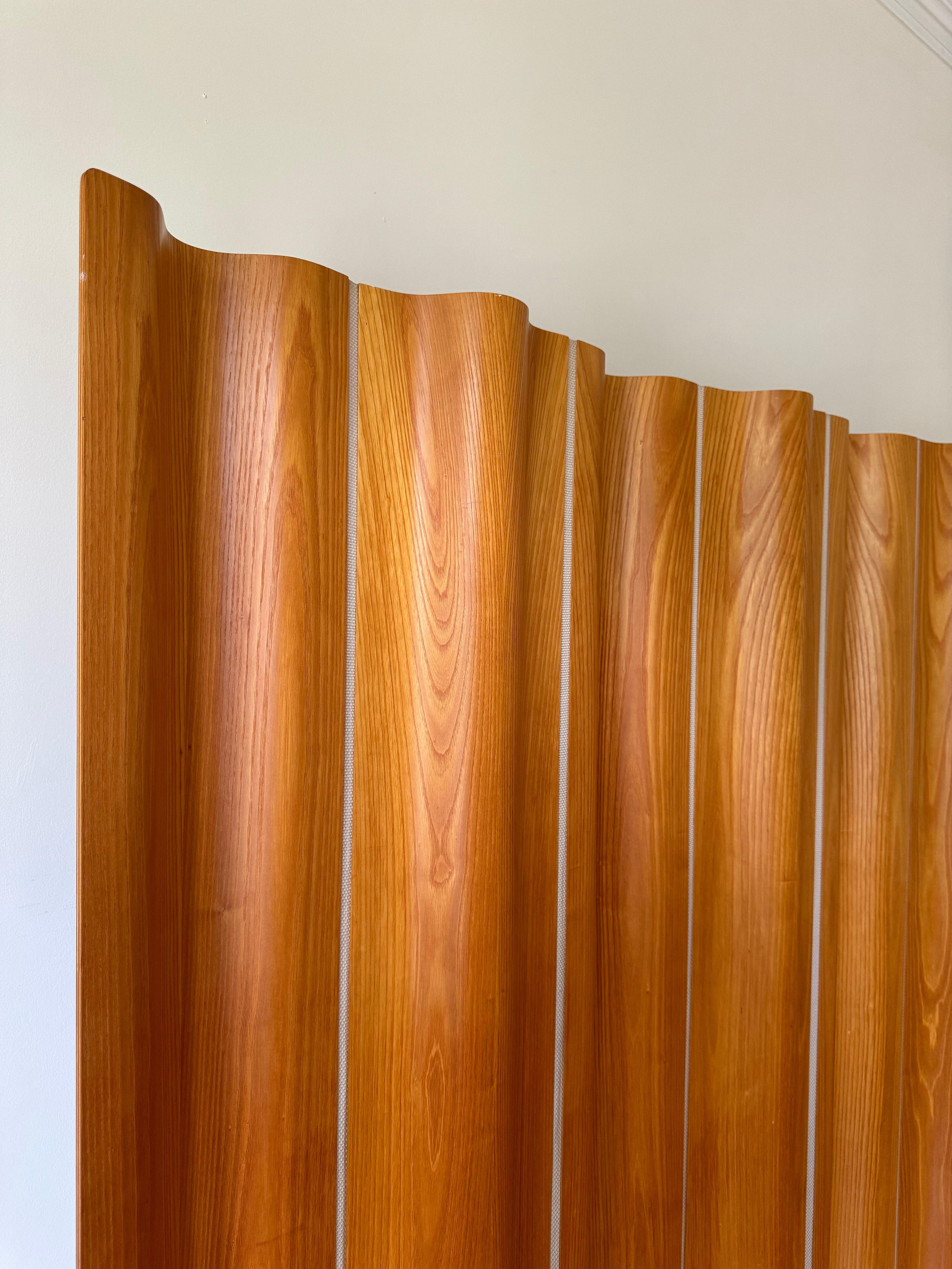 Eames Molded Plywood Folding Screen by Charles and Ray Eames for Herman Miller 10