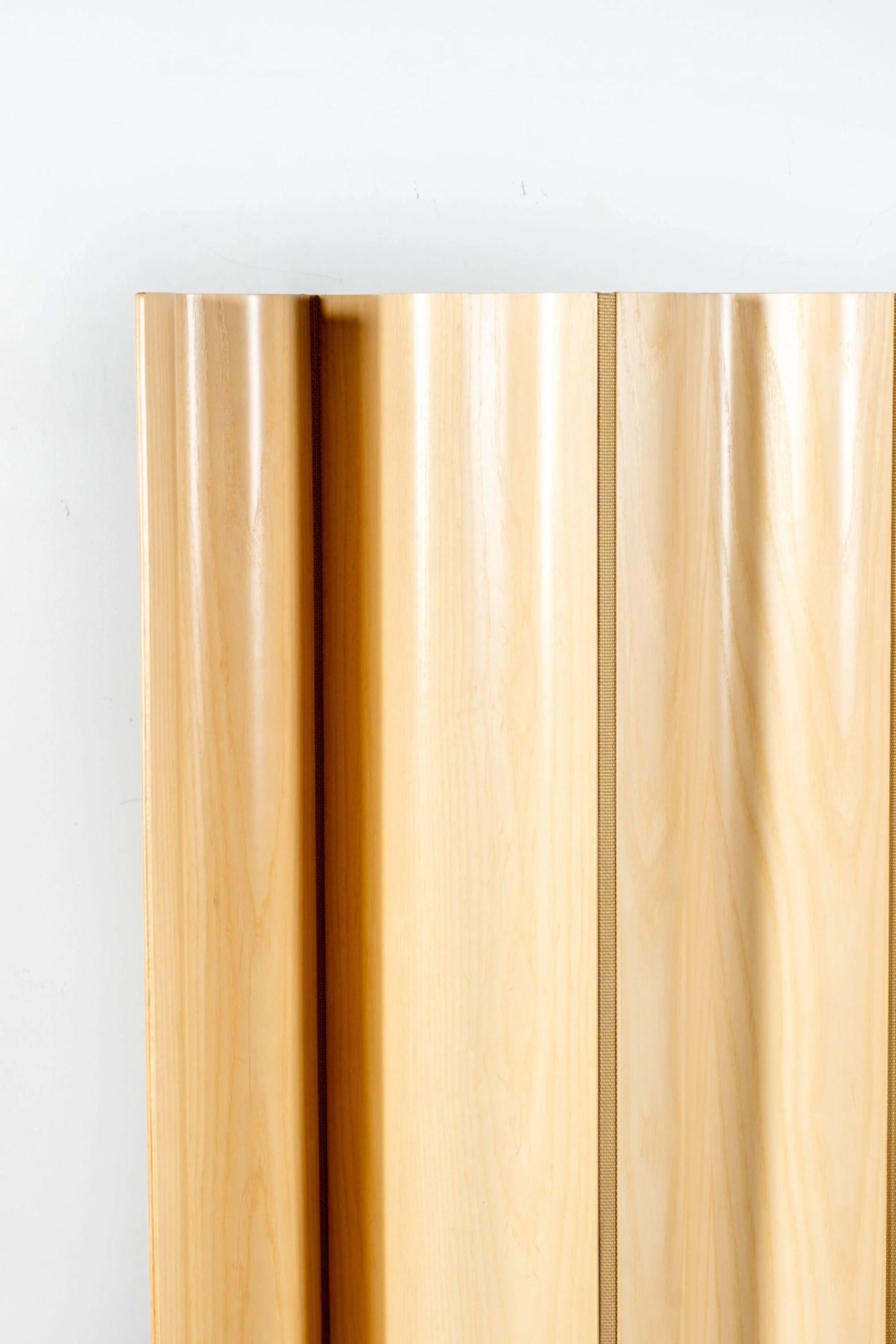 Eames Molded Plywood Folding Screen, White Ash For Sale 3