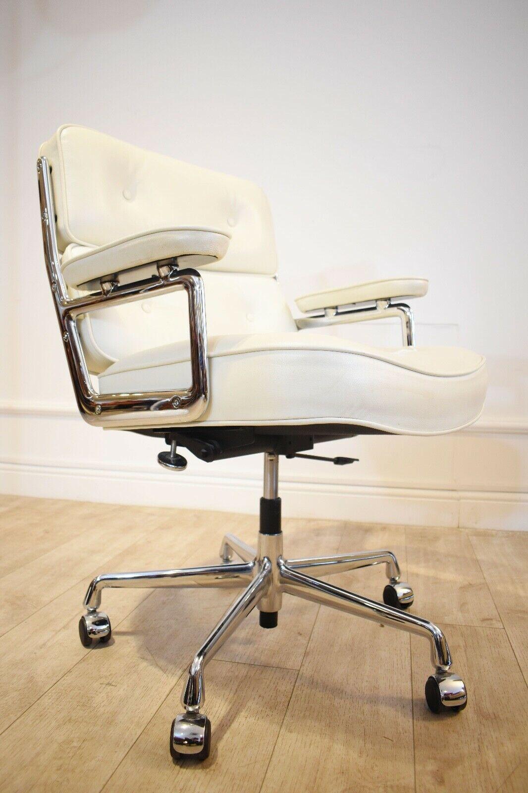 Eames Office Chair ES 104 Lobby Chair Vitra in White Leather at 1stDibs