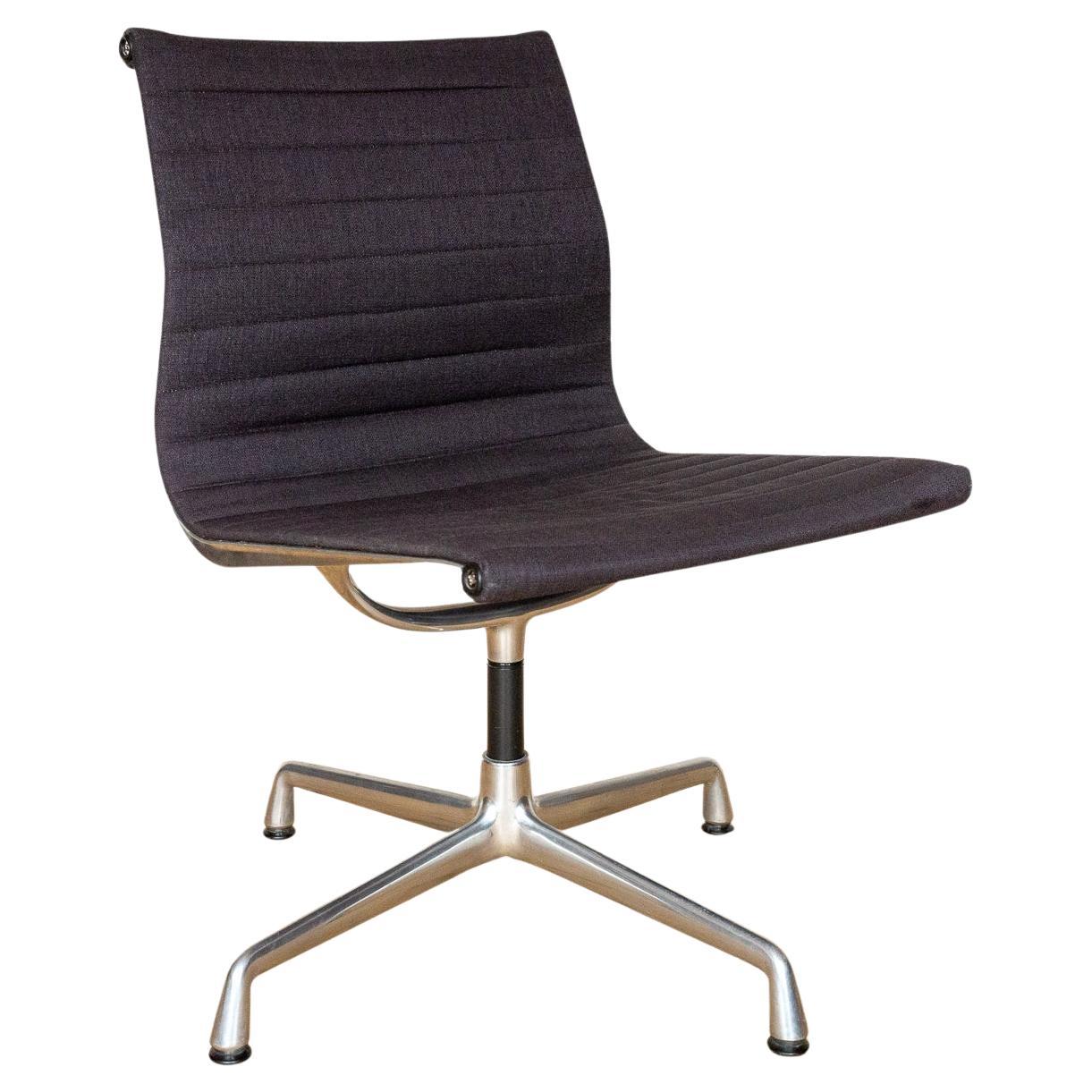 Eames Office Occasional Swivel Chair Mid Century EA106 Grey Hopsack Vitra 1990s in vendita