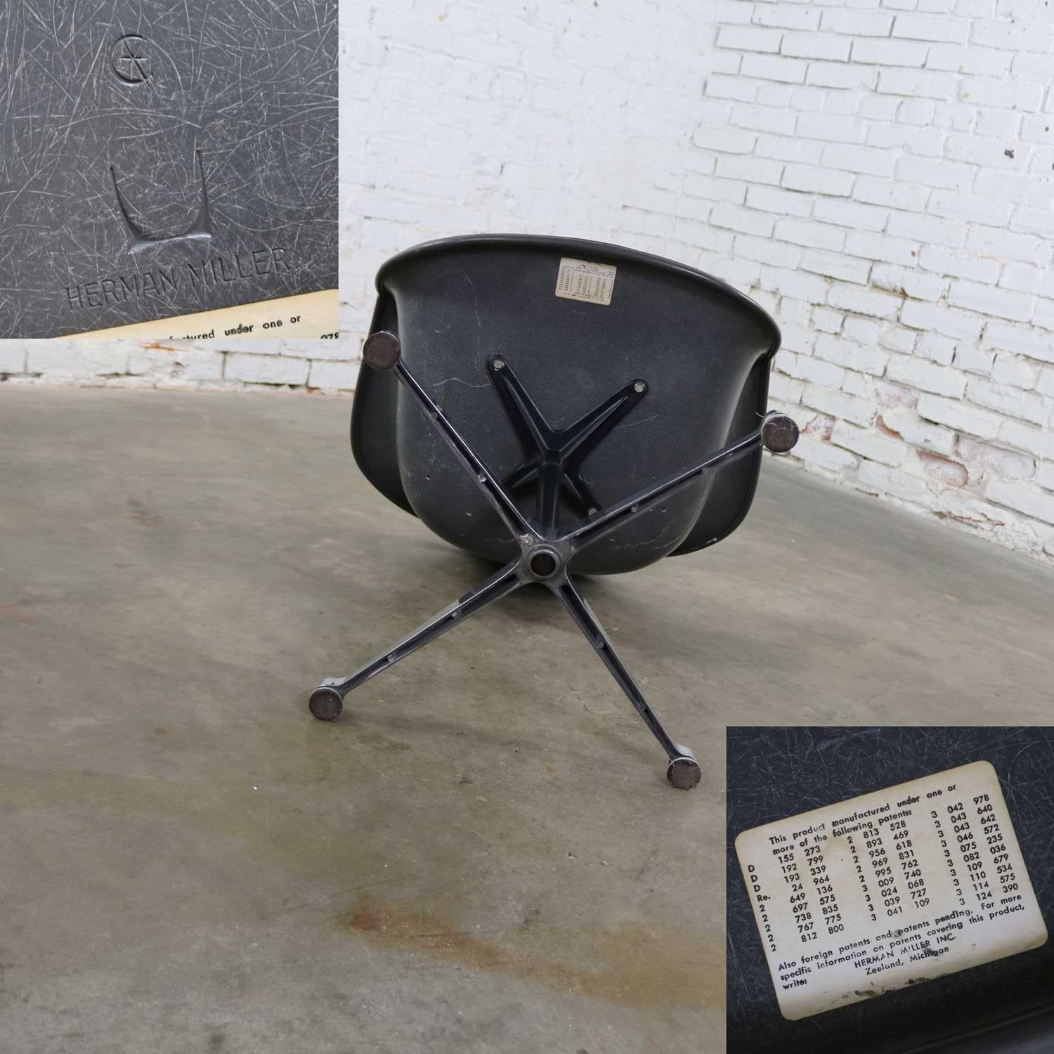 Eames PAC Yellow Padded Swivel Armchair w/Gray Fiberglass Shell & Aluminum Base For Sale 2