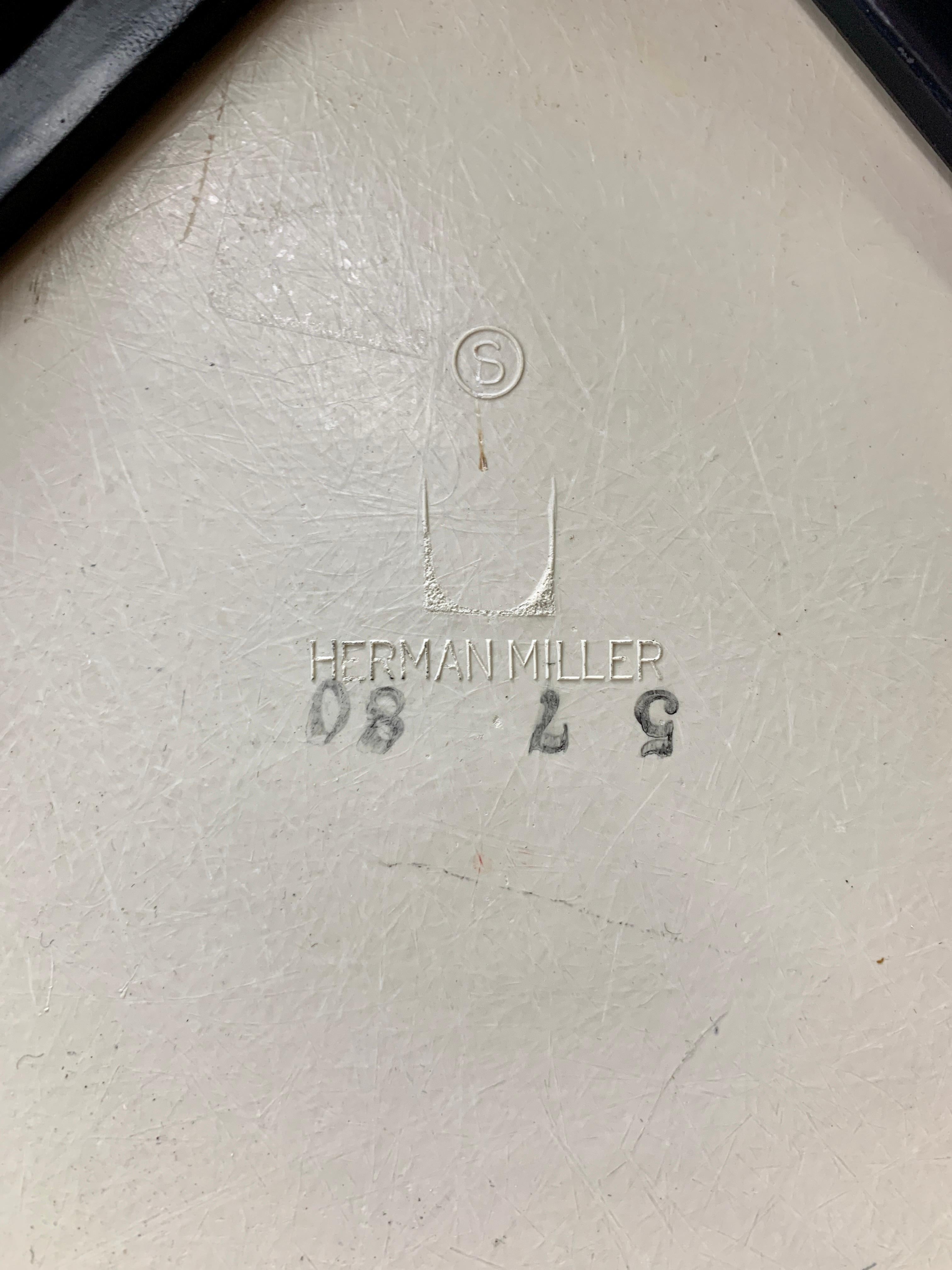 Eames Padded Swivel Armchair Fiberglass Shell & Aluminum Base 8