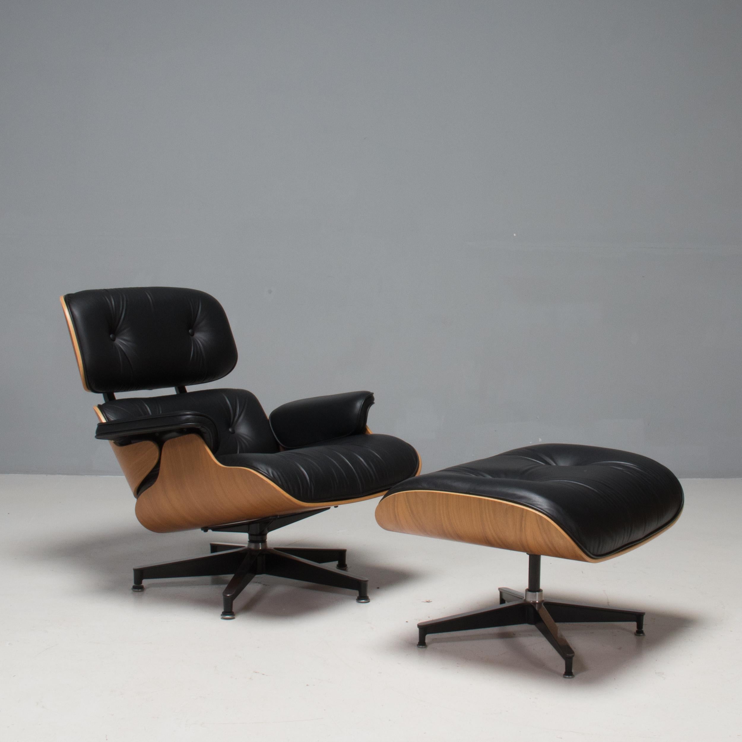 American Eames Oiled Walnut & Black Leather Lounge Chair & Ottoman by Herman Miller